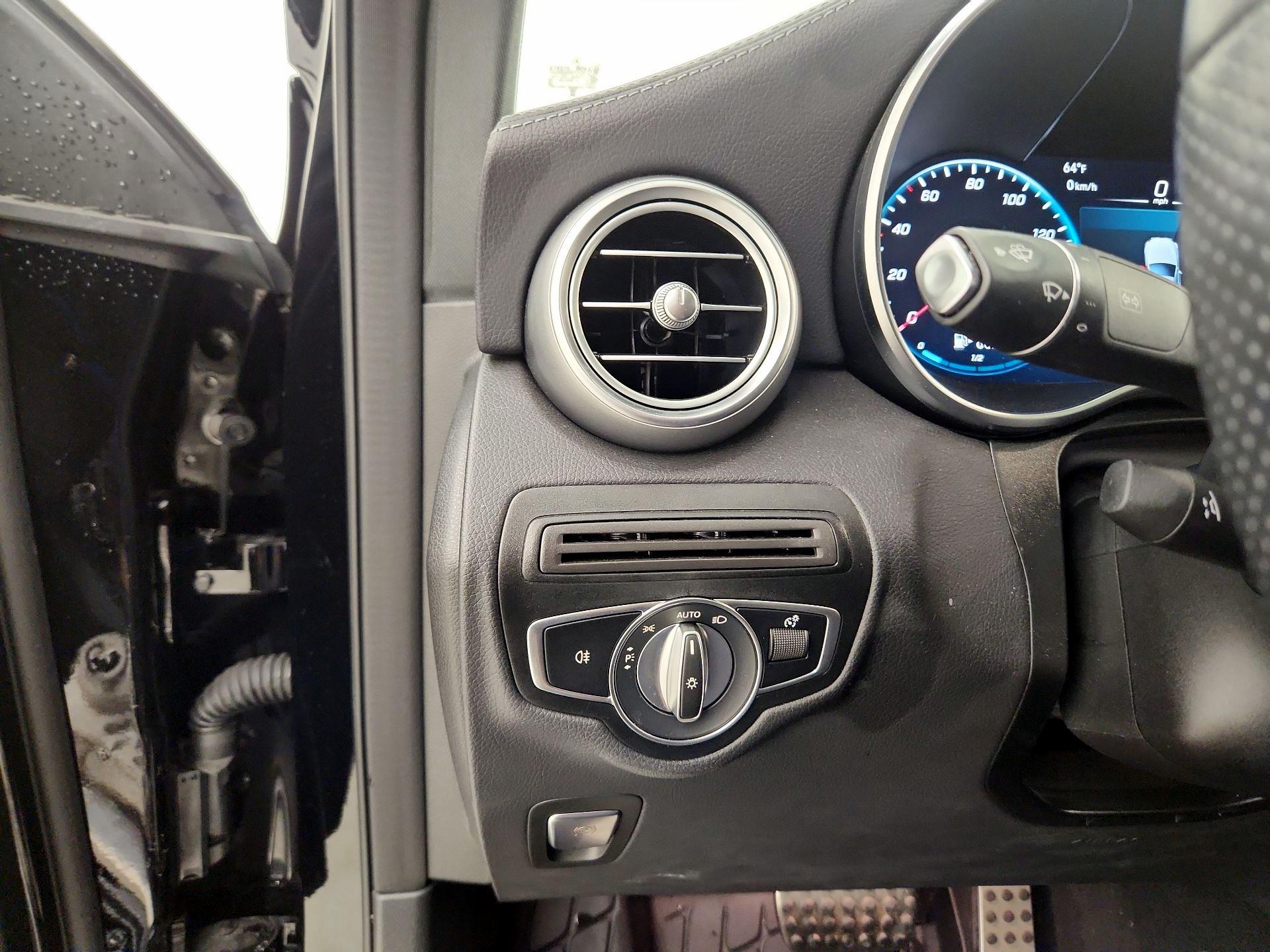 Thumbnail: 2023 Mercedes-Benz GLC - 13