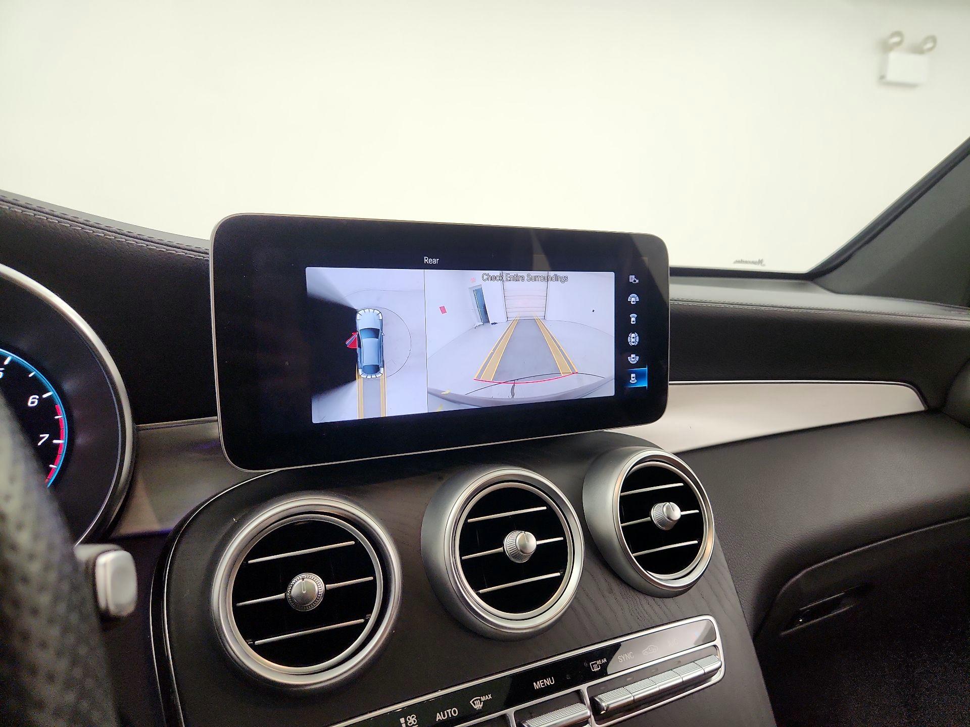 Thumbnail: 2023 Mercedes-Benz GLC - 15