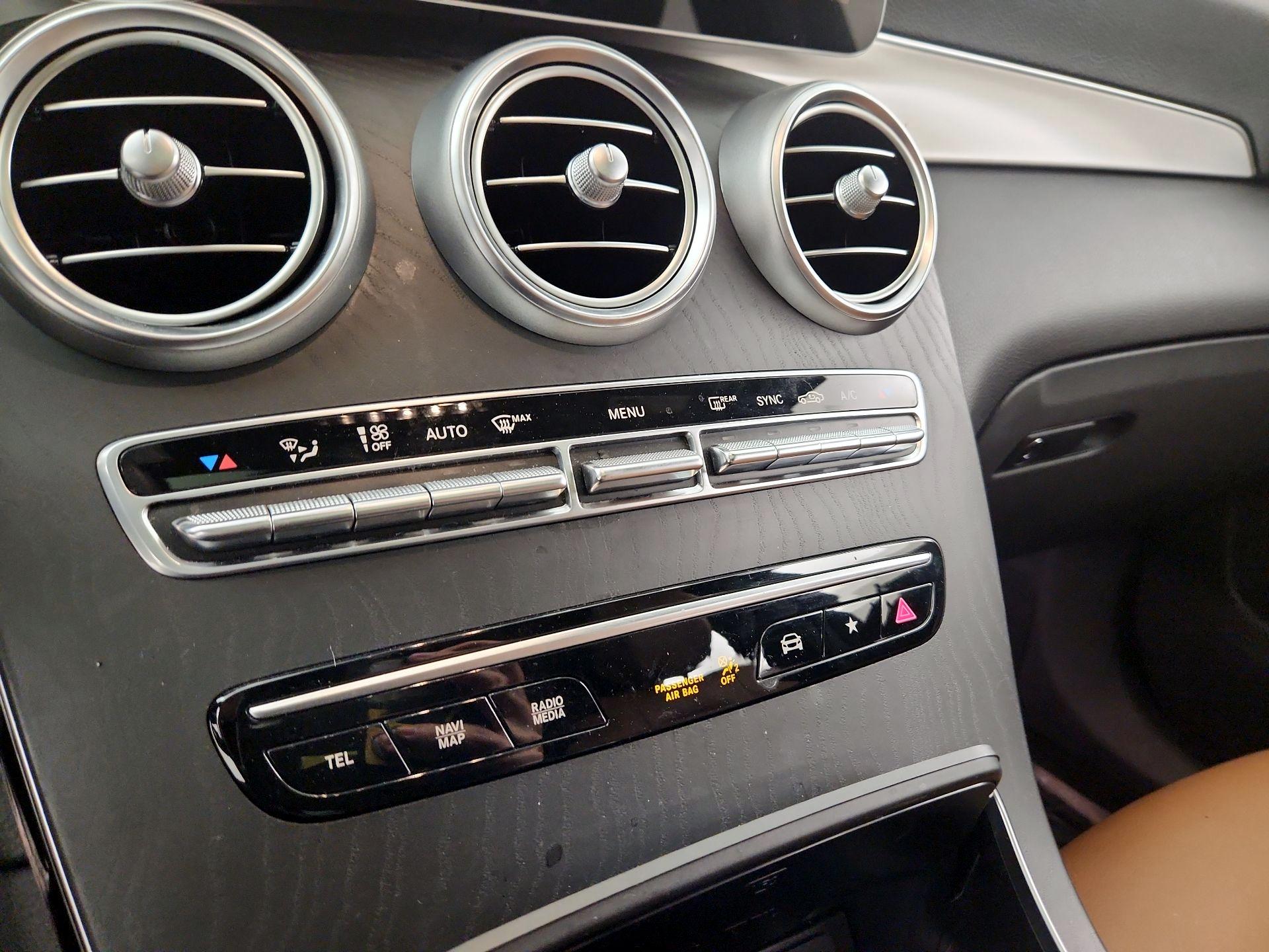 Thumbnail: 2023 Mercedes-Benz GLC - 17