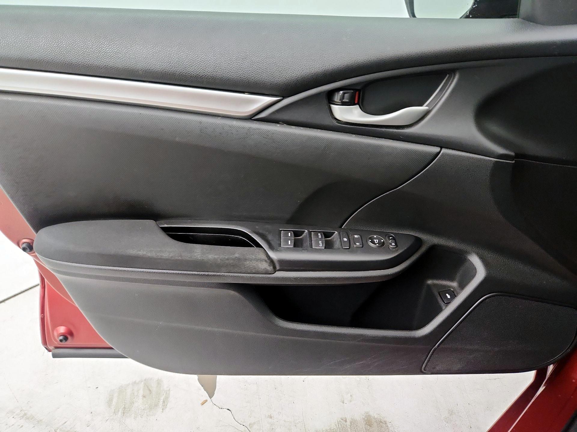 Thumbnail: 2019 Honda Civic - 12