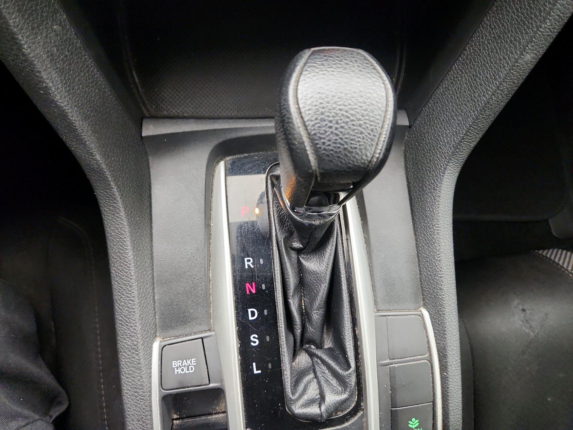 Thumbnail: 2019 Honda Civic - 17