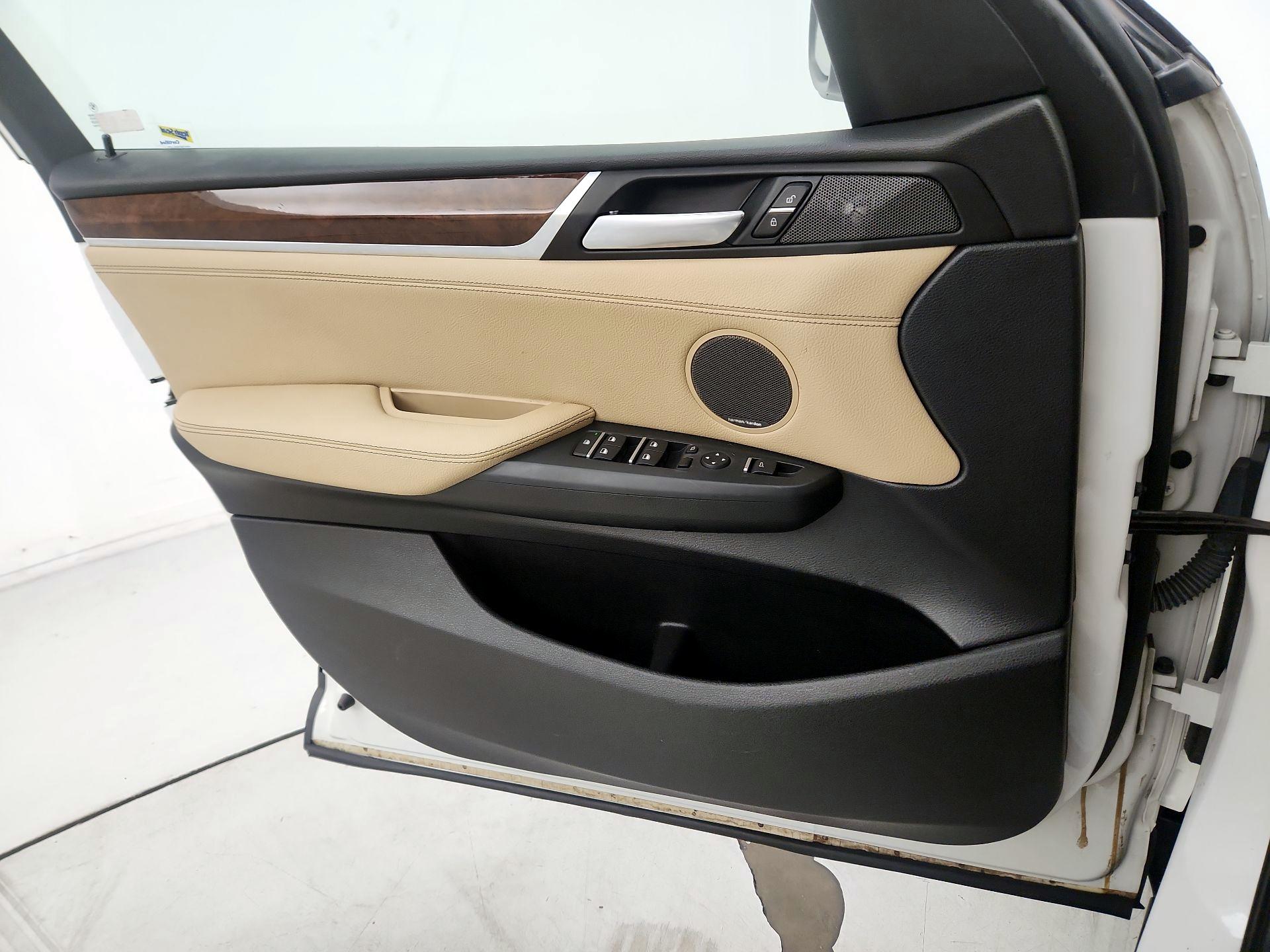 Thumbnail: 2016 BMW X3 - 12