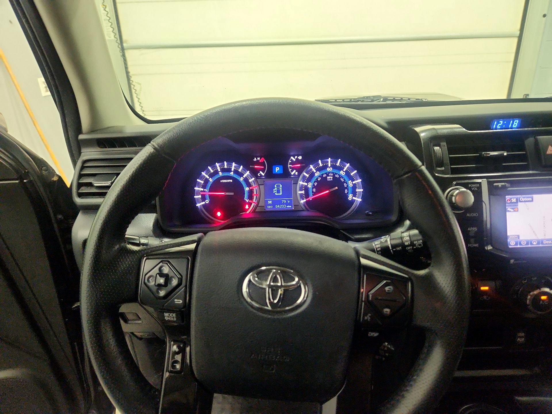 Thumbnail: 2017 Toyota 4Runner - 10