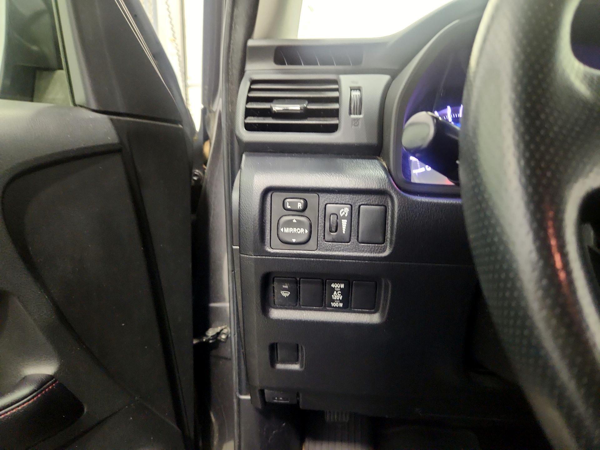 Thumbnail: 2017 Toyota 4Runner - 13