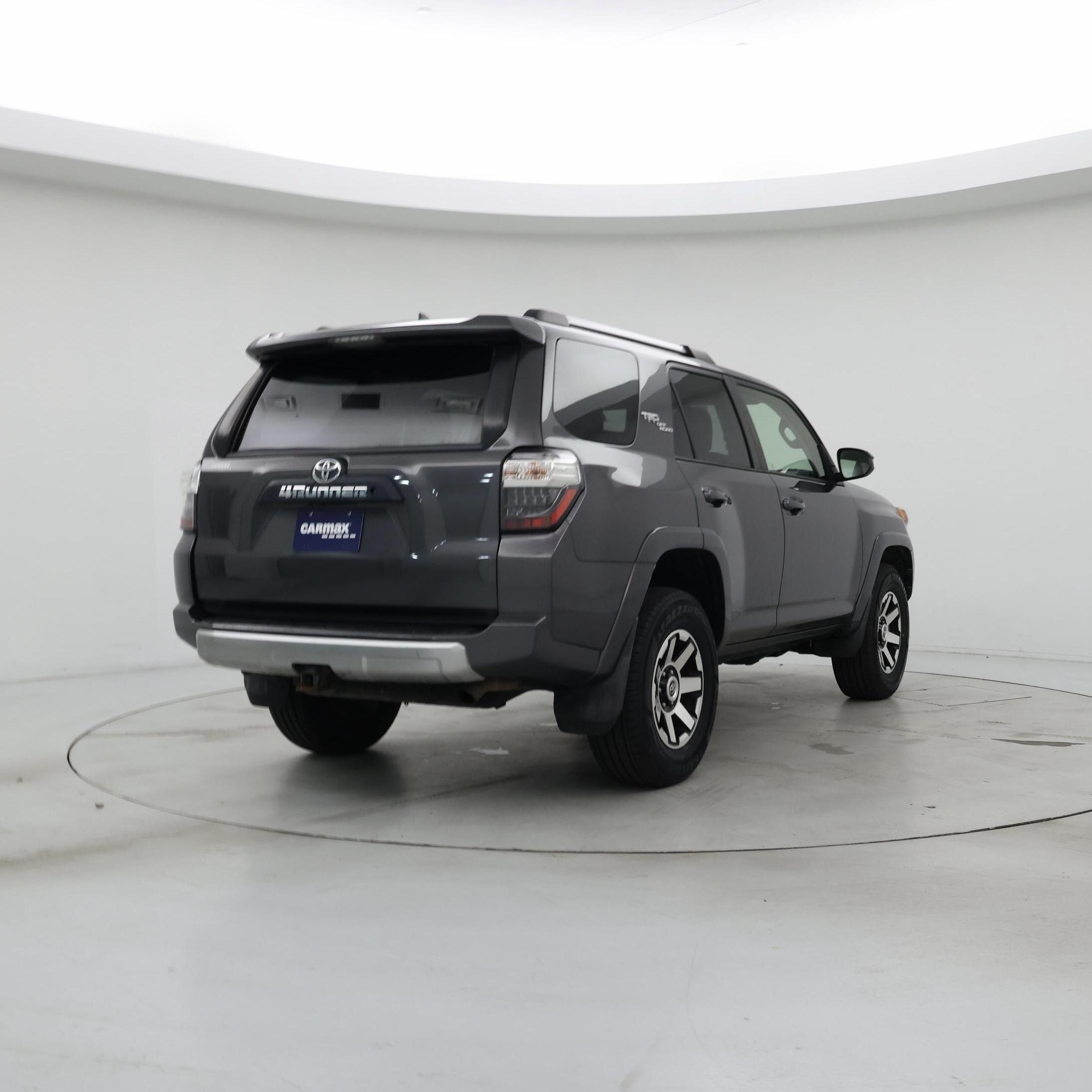 Thumbnail: 2017 Toyota 4Runner - 8