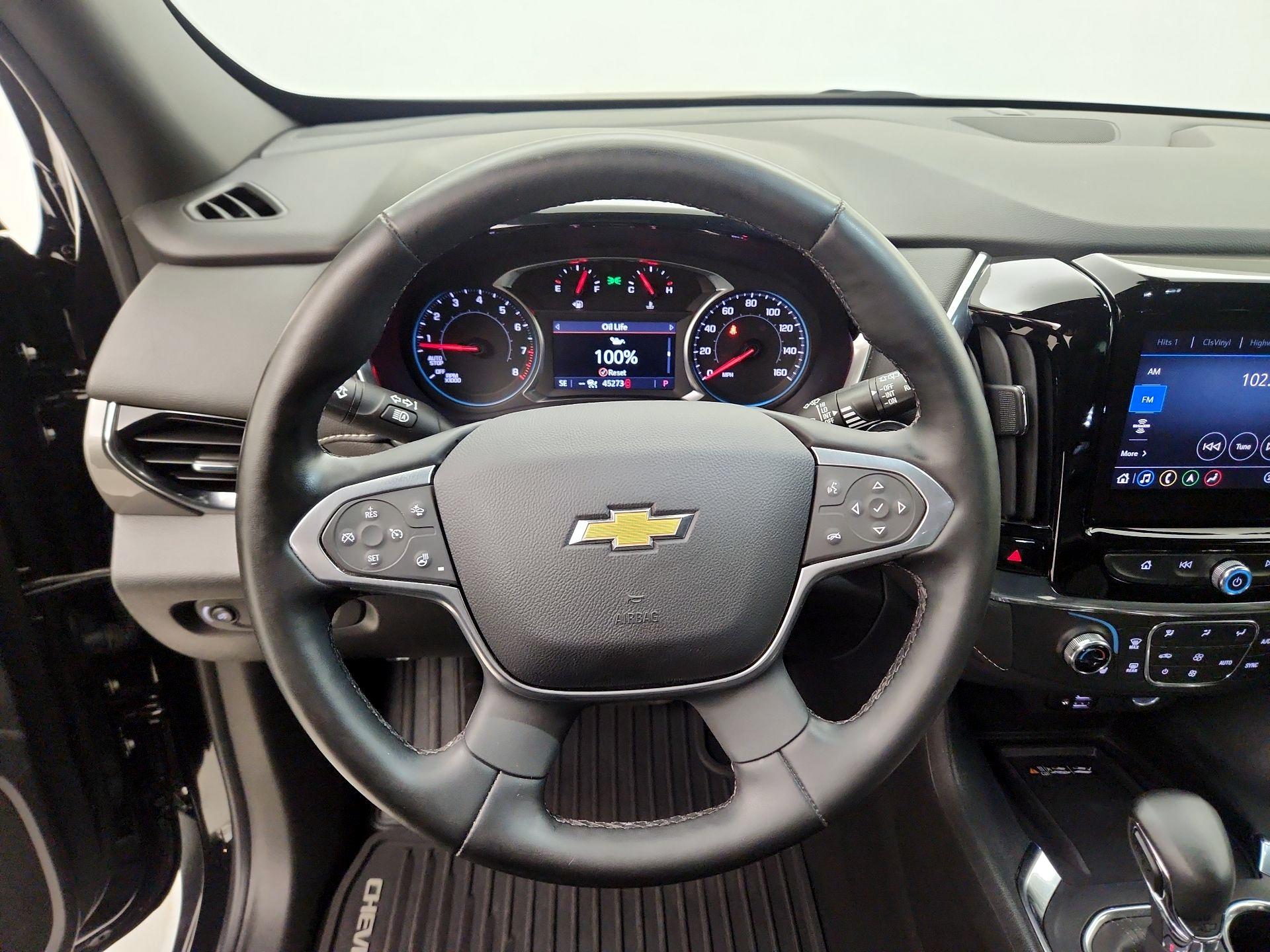 Thumbnail: 2023 Chevrolet Traverse - 10