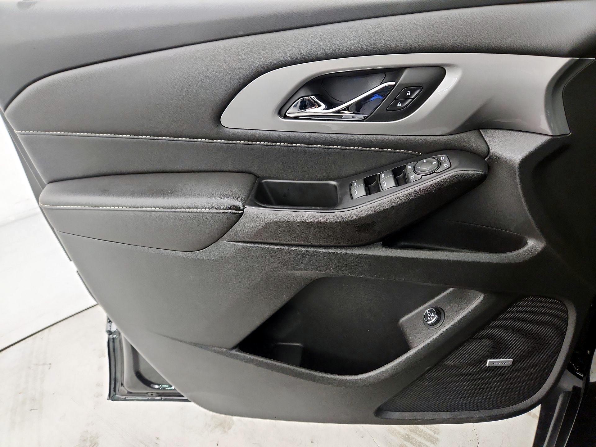 Thumbnail: 2023 Chevrolet Traverse - 12