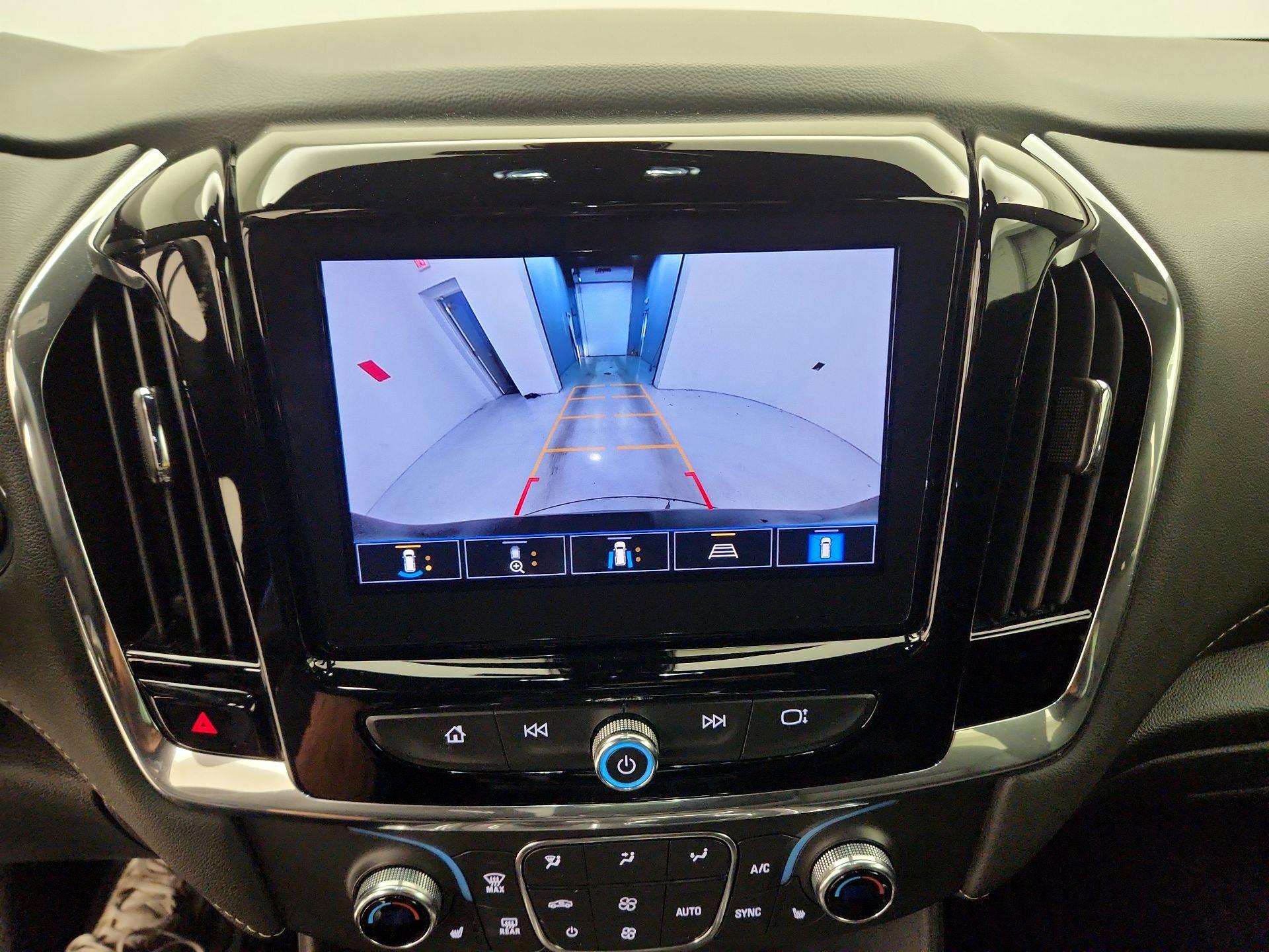 Thumbnail: 2023 Chevrolet Traverse - 14