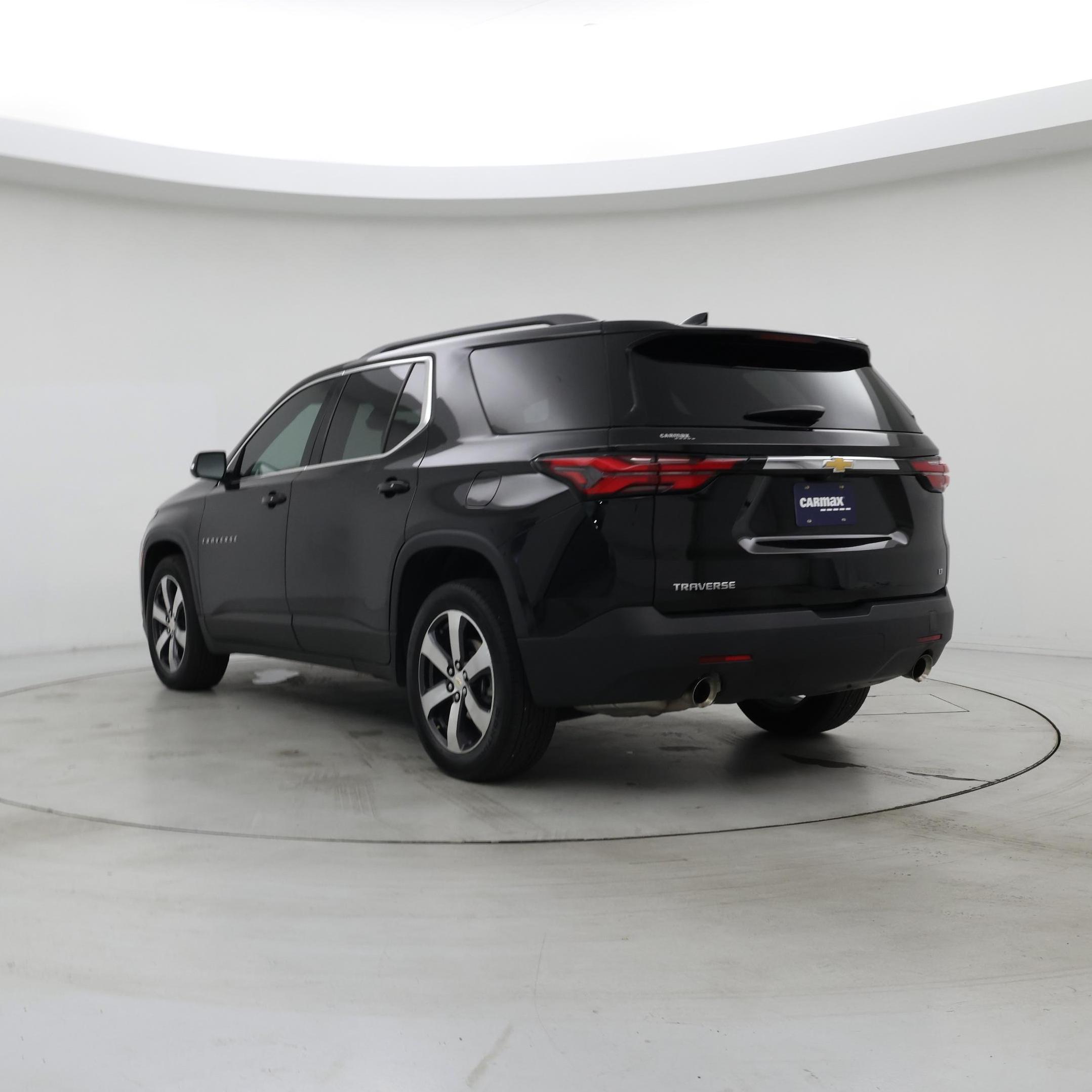 Thumbnail: 2023 Chevrolet Traverse - 2