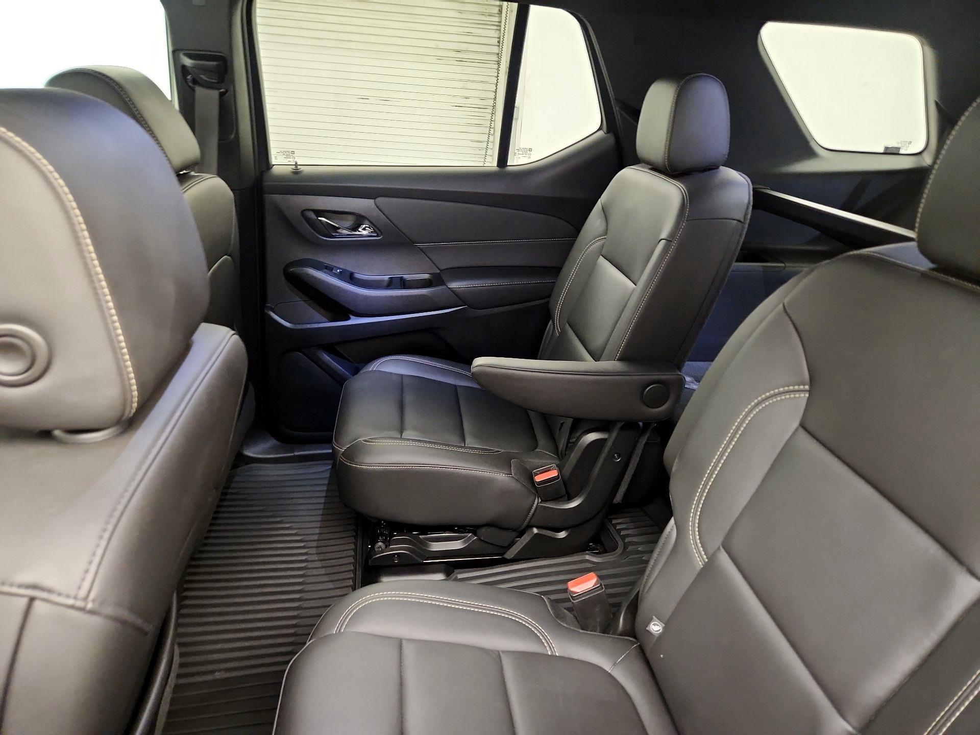 Thumbnail: 2023 Chevrolet Traverse - 19