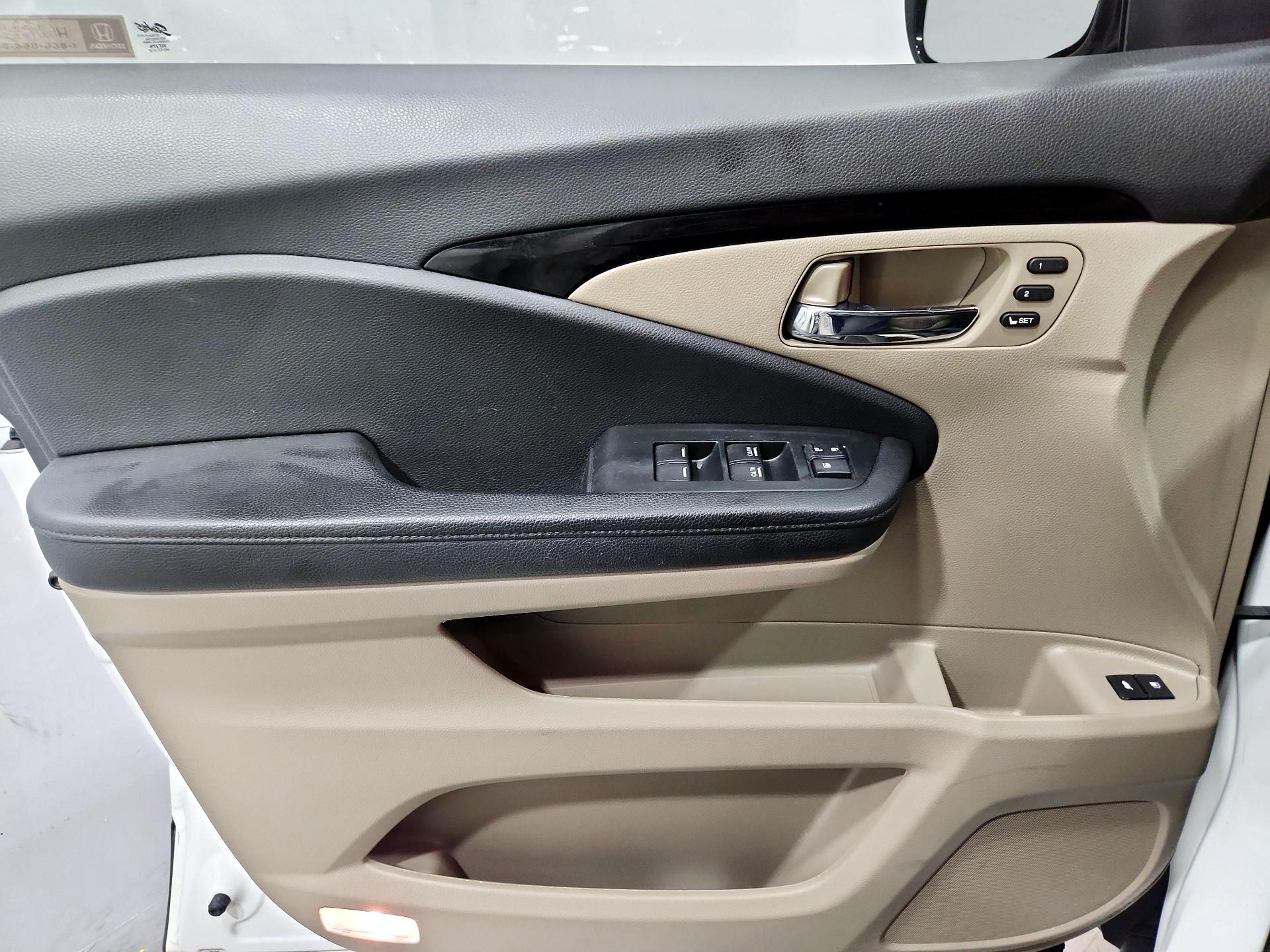 Thumbnail: 2022 Honda Pilot - 12