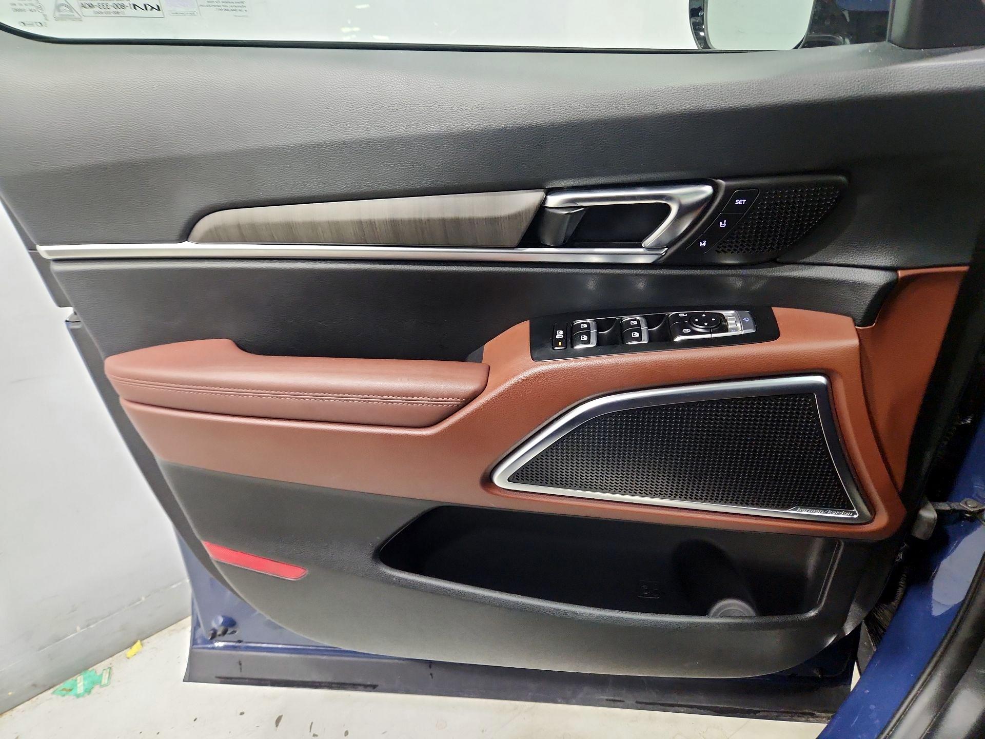 Thumbnail: 2023 Kia Telluride - 12