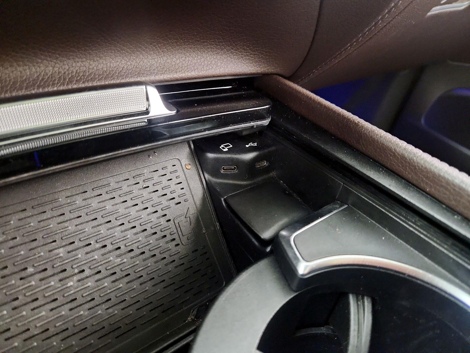 Thumbnail: 2020 Mercedes-Benz GLE - 19