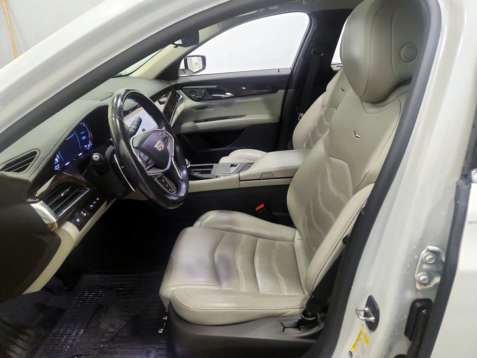 Thumbnail: 2018 Cadillac CT6 - 11