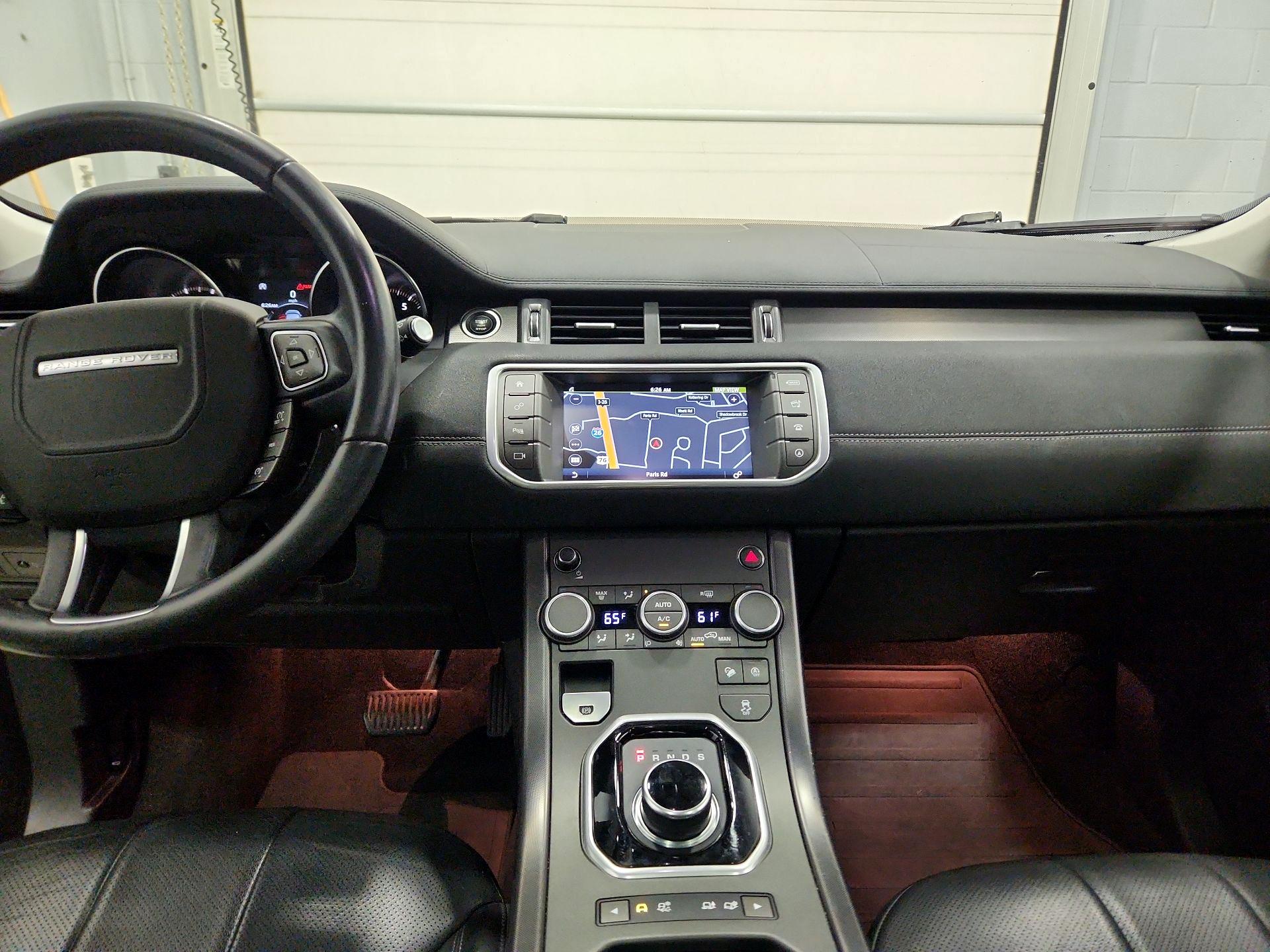 Thumbnail: 2019 Land Rover Range Rover Evoque - 9