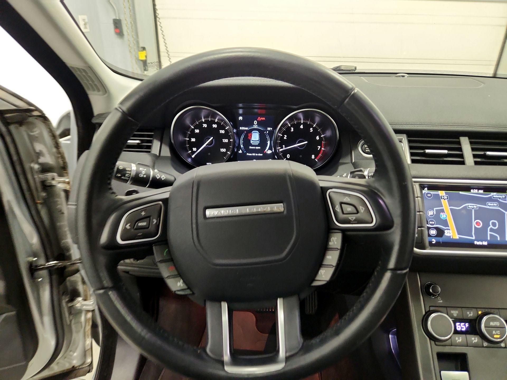 Thumbnail: 2019 Land Rover Range Rover Evoque - 10