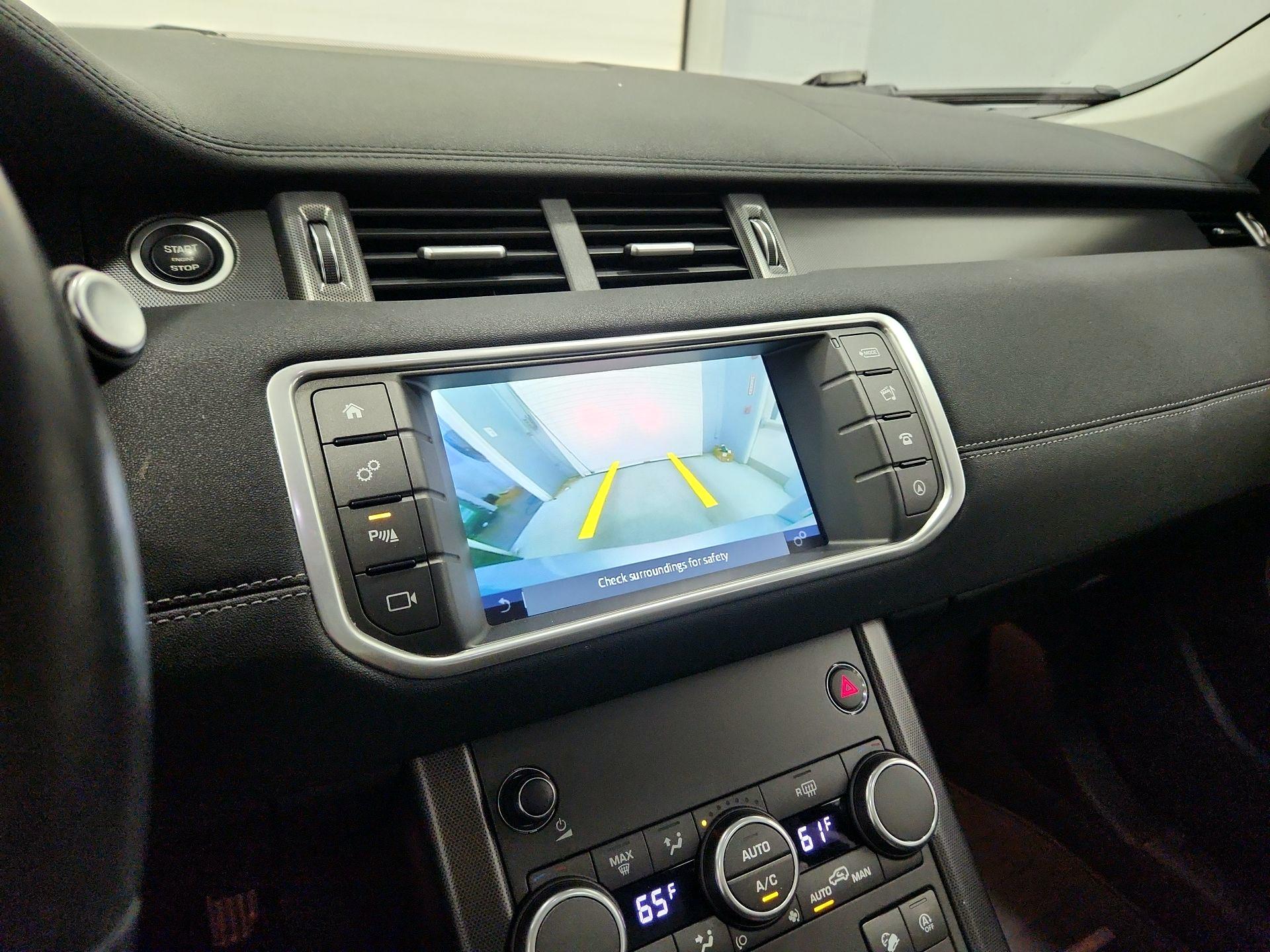 Thumbnail: 2019 Land Rover Range Rover Evoque - 15