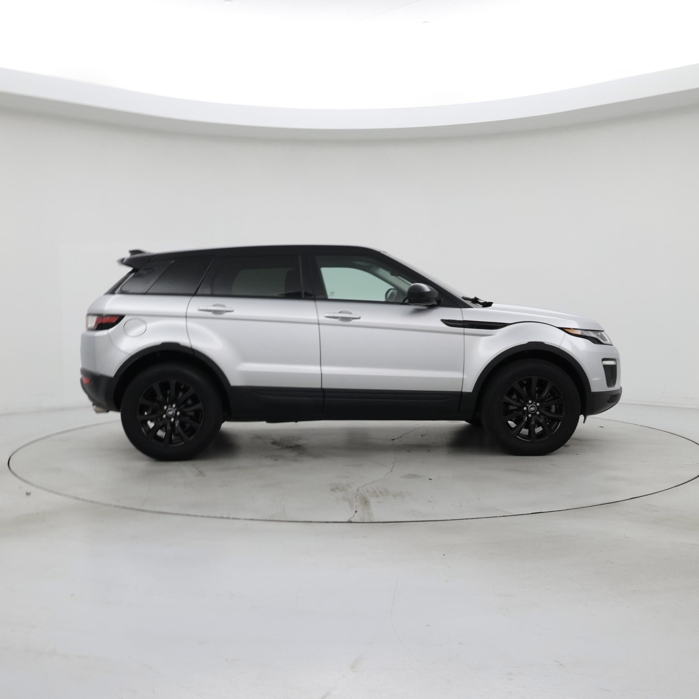Thumbnail: 2019 Land Rover Range Rover Evoque - 7