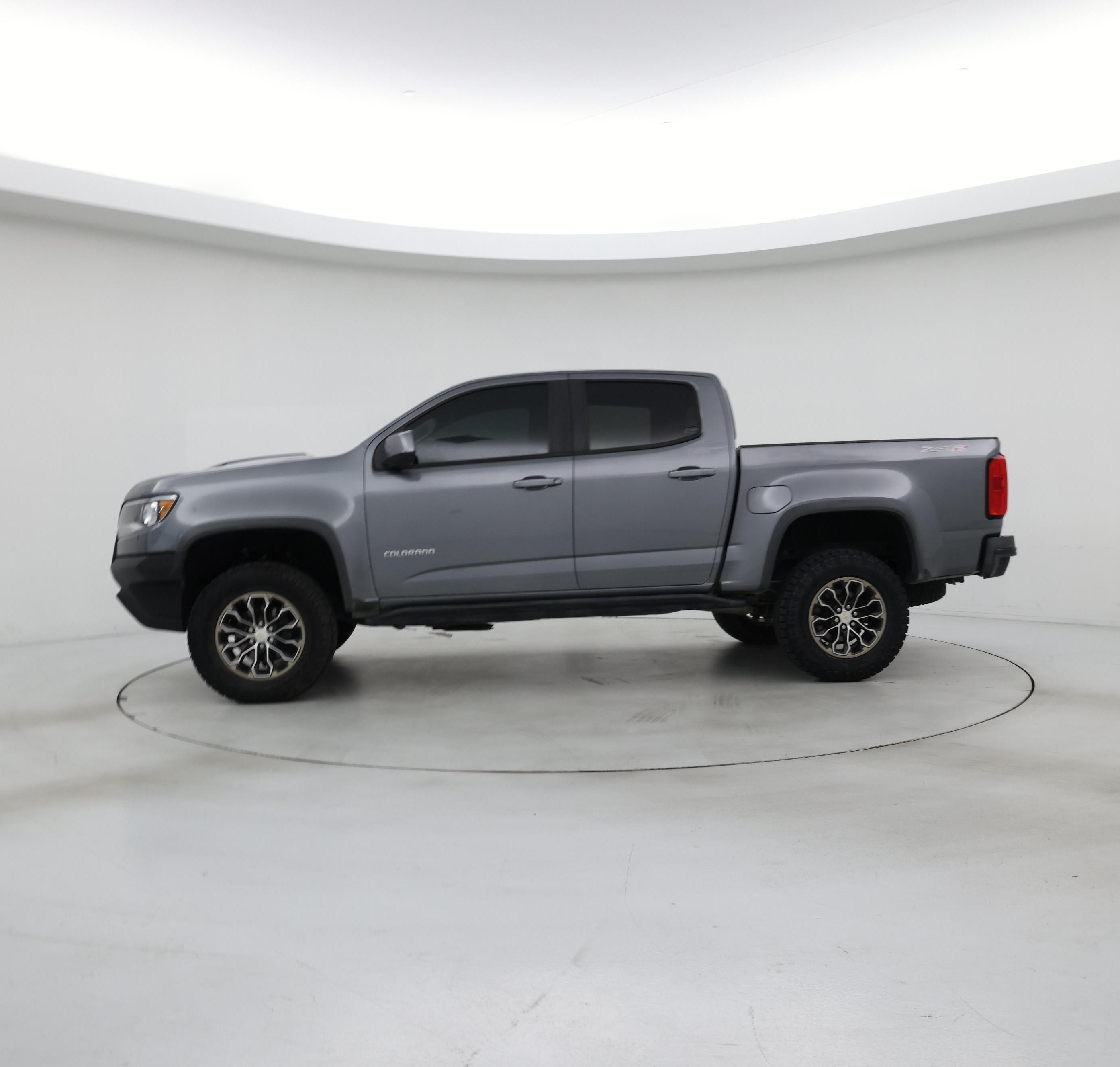 Thumbnail: 2020 Chevrolet Colorado - 3