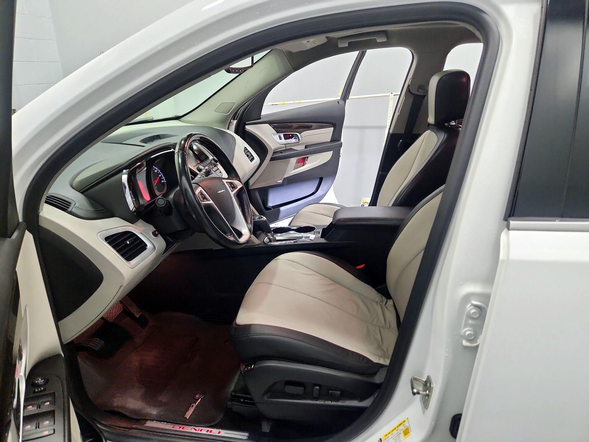 Thumbnail: 2017 GMC Terrain - 11