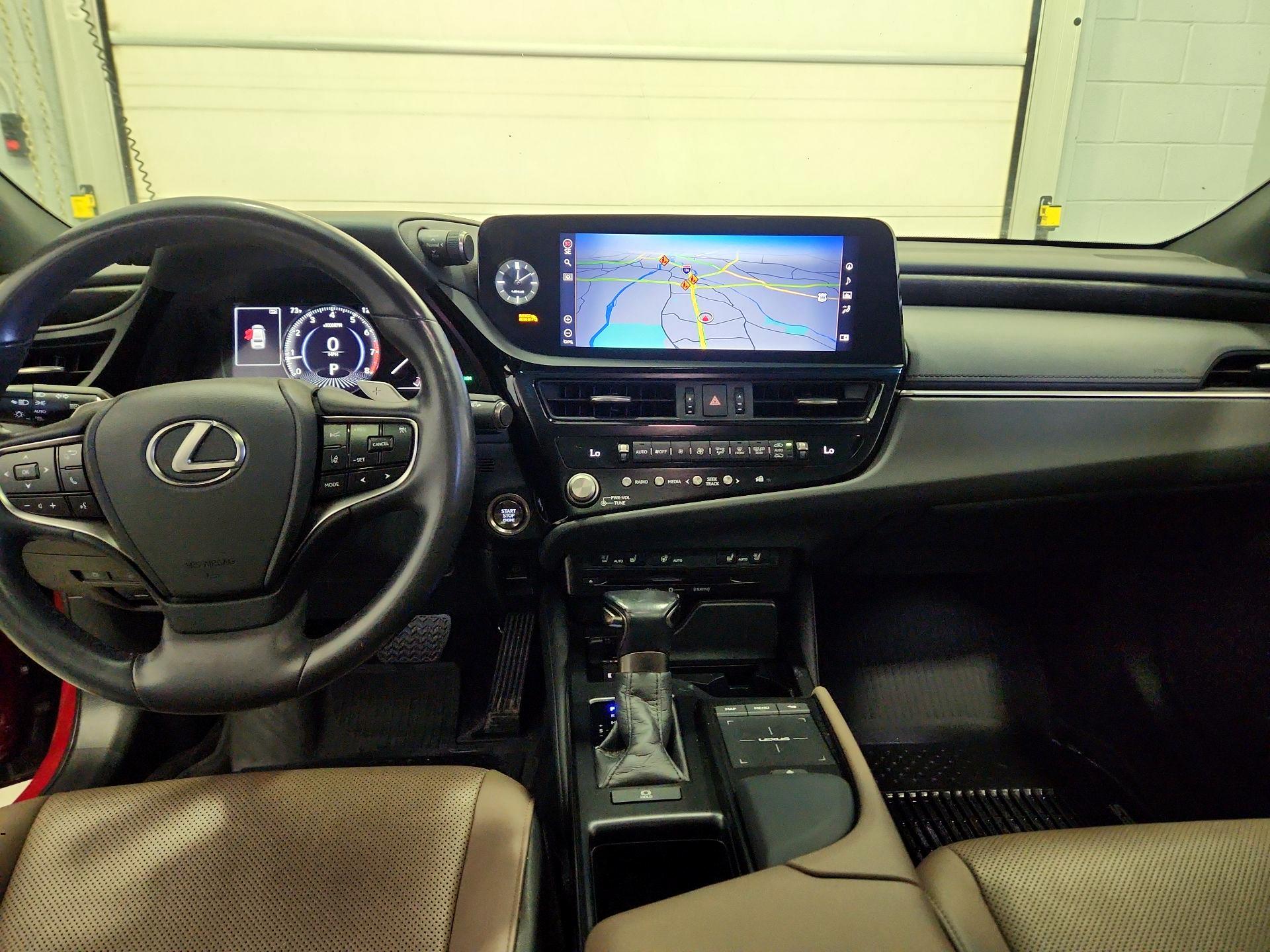 Thumbnail: 2022 Lexus ES - 9