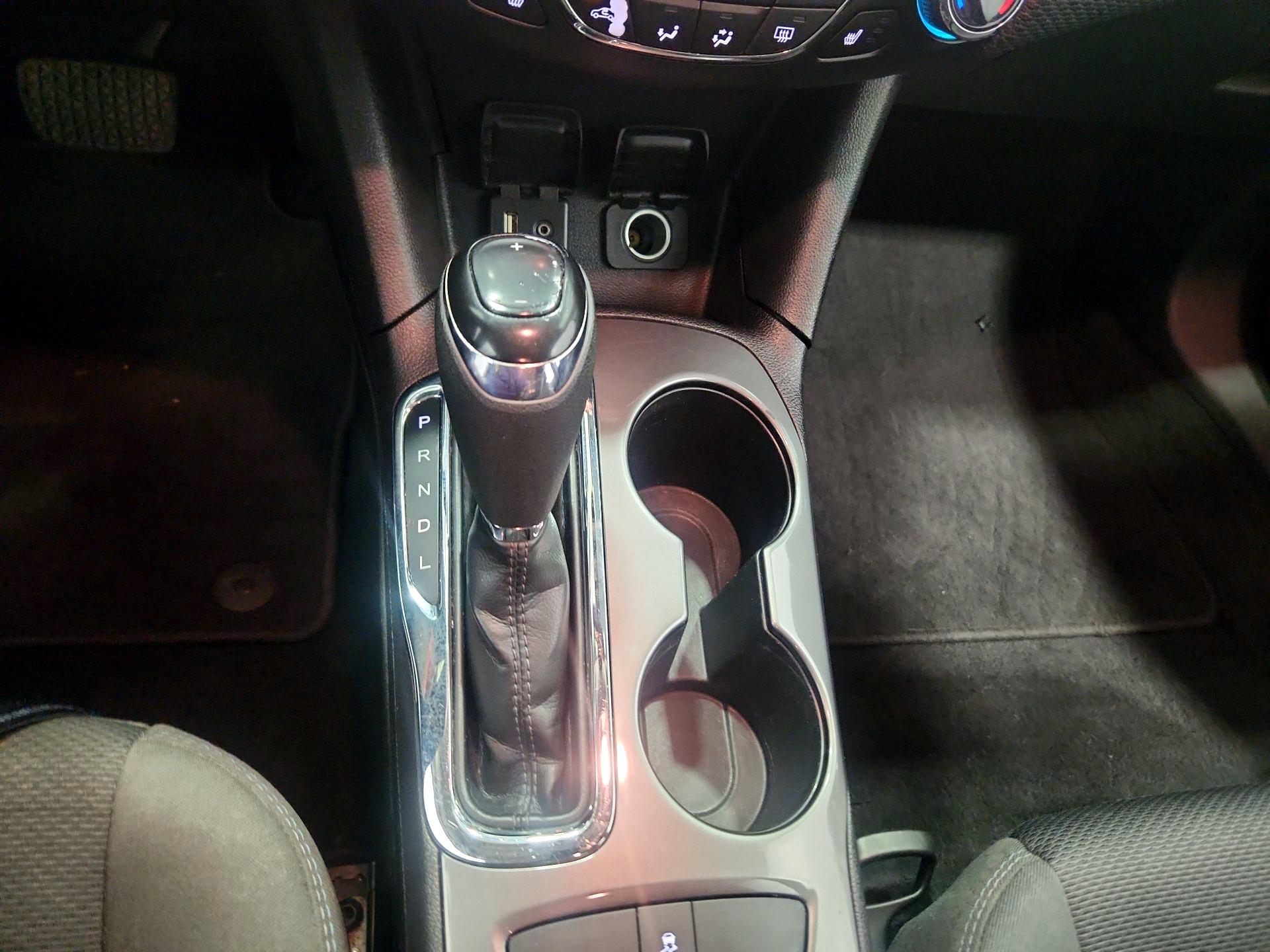 Thumbnail: 2018 Chevrolet Cruze - 16