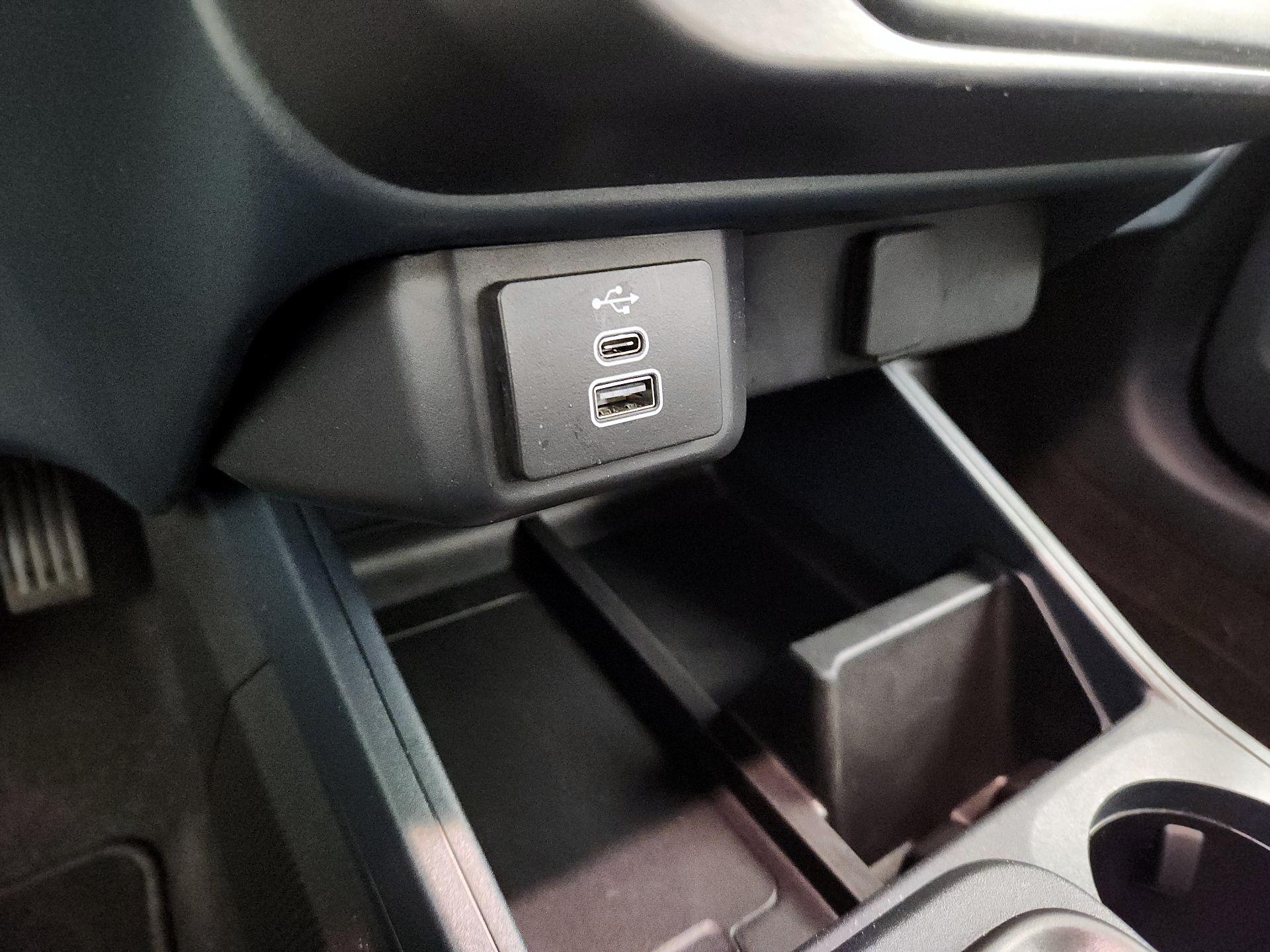 Thumbnail: 2025 Ford Maverick - 18