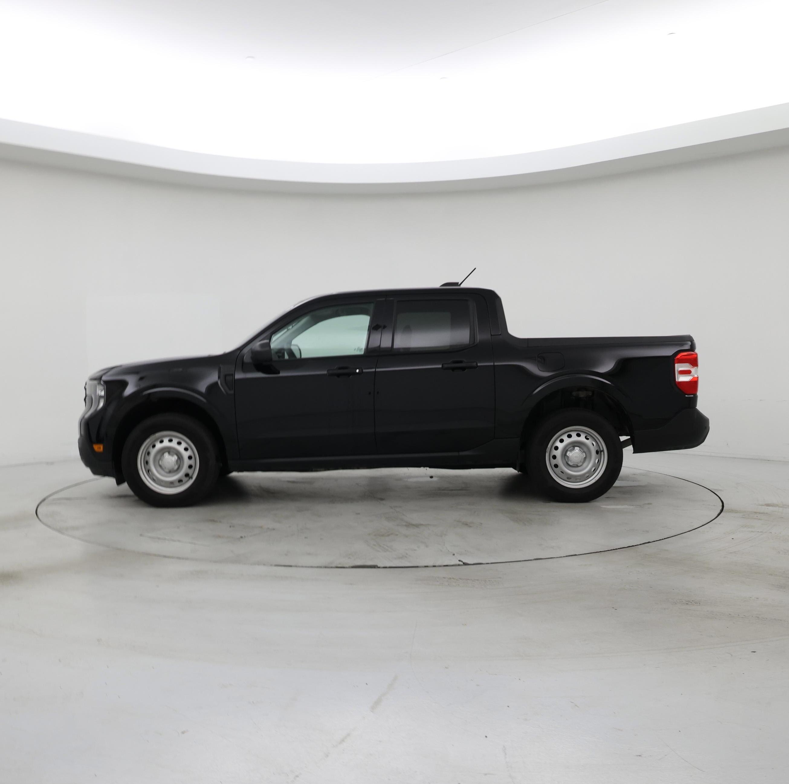 Thumbnail: 2025 Ford Maverick - 3