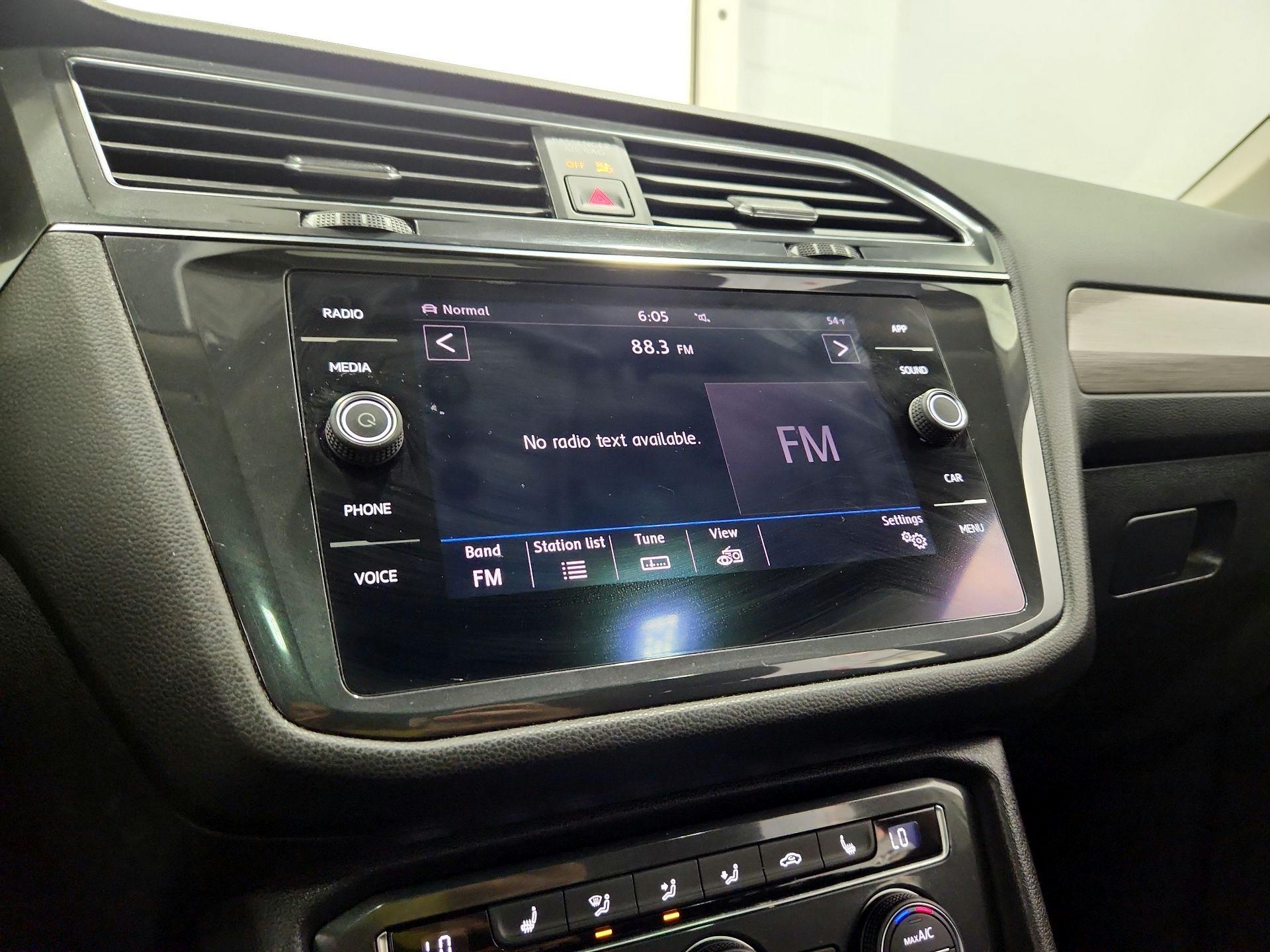 Thumbnail: 2019 Volkswagen Tiguan - 15