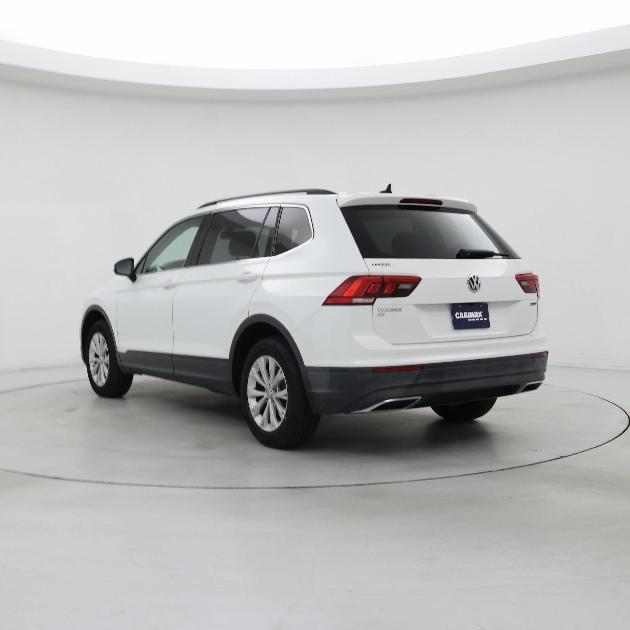 Thumbnail: 2019 Volkswagen Tiguan - 2