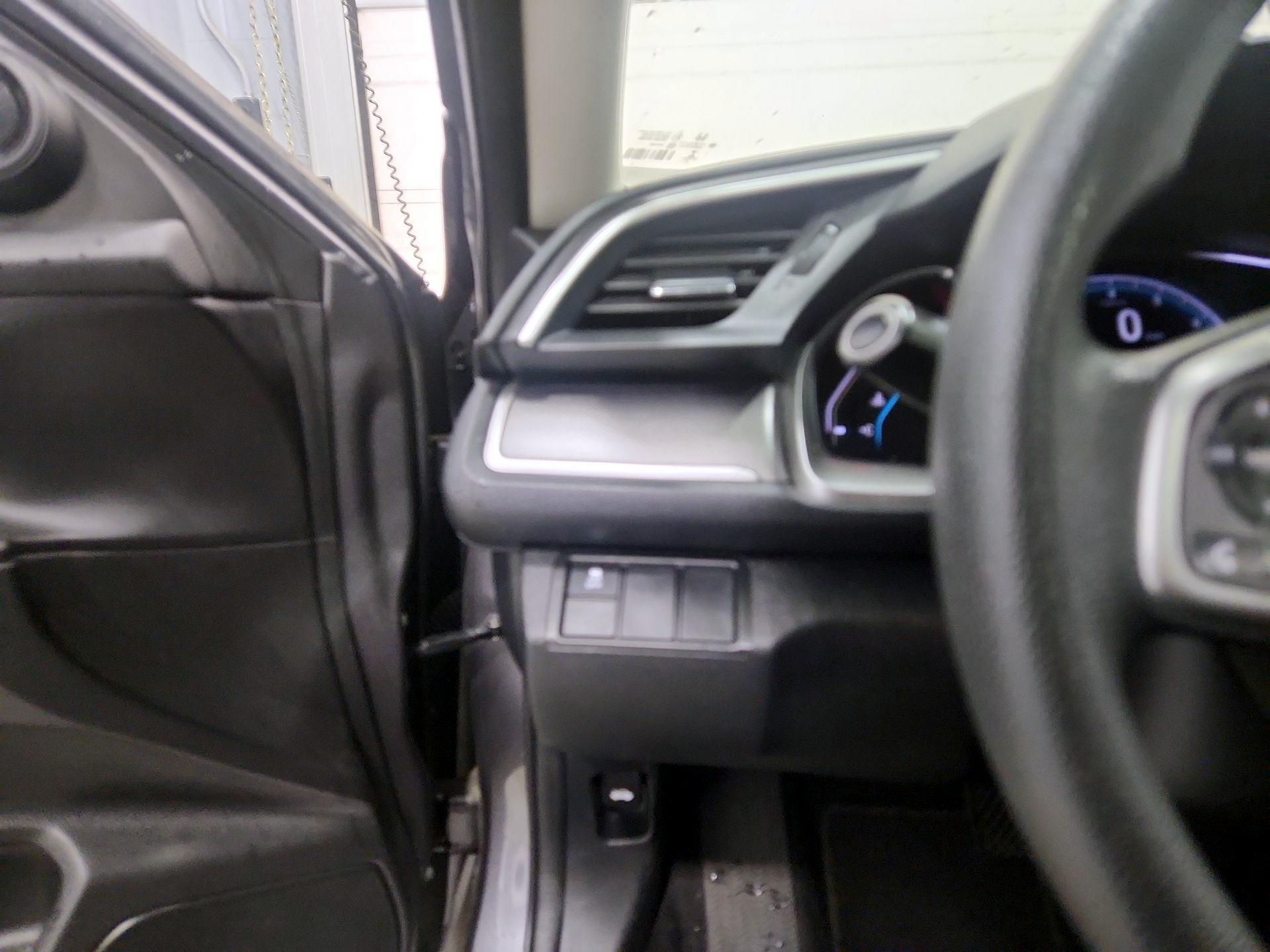 Thumbnail: 2018 Honda Civic - 13