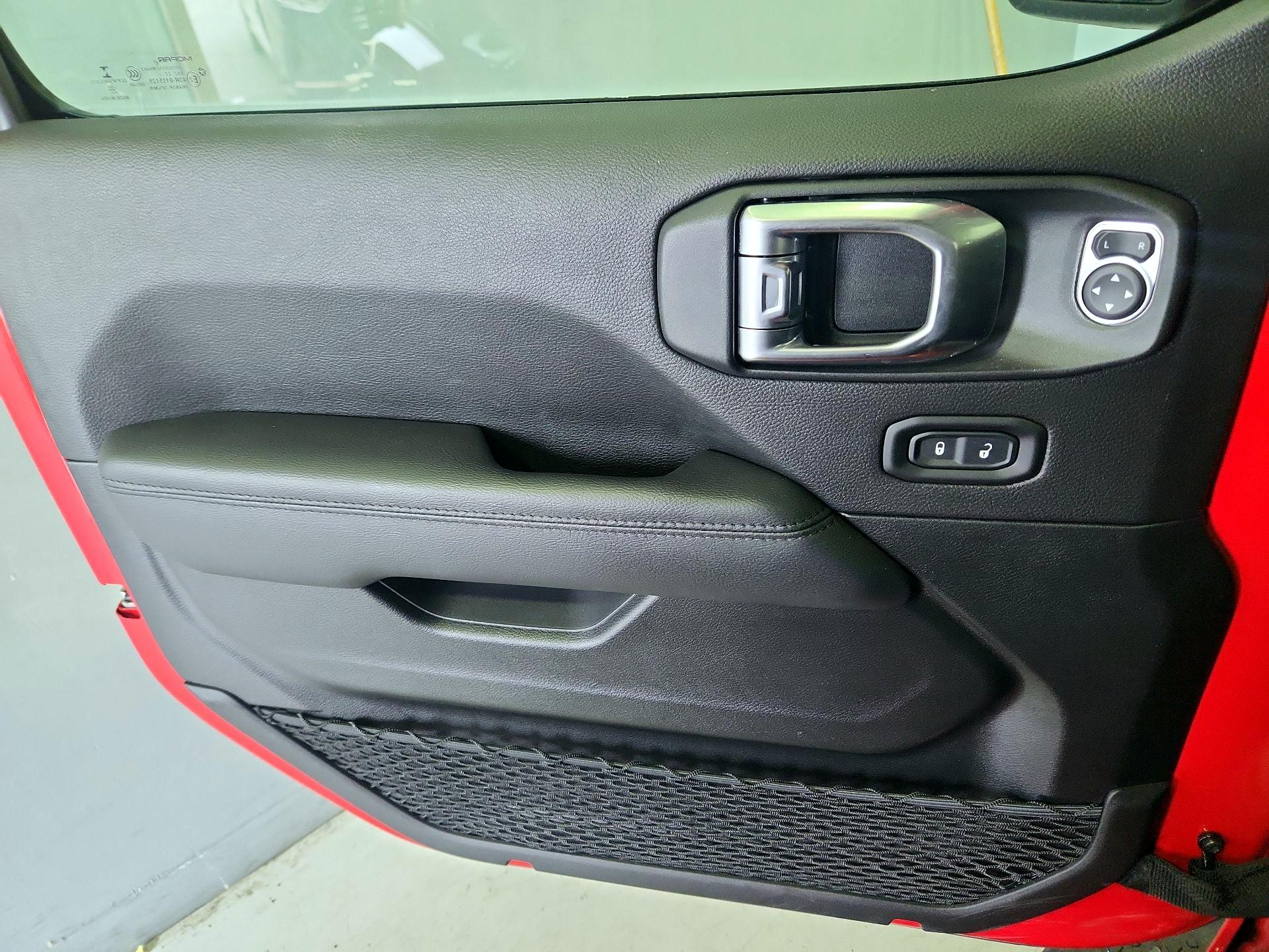 Thumbnail: 2022 Jeep Wrangler - 12