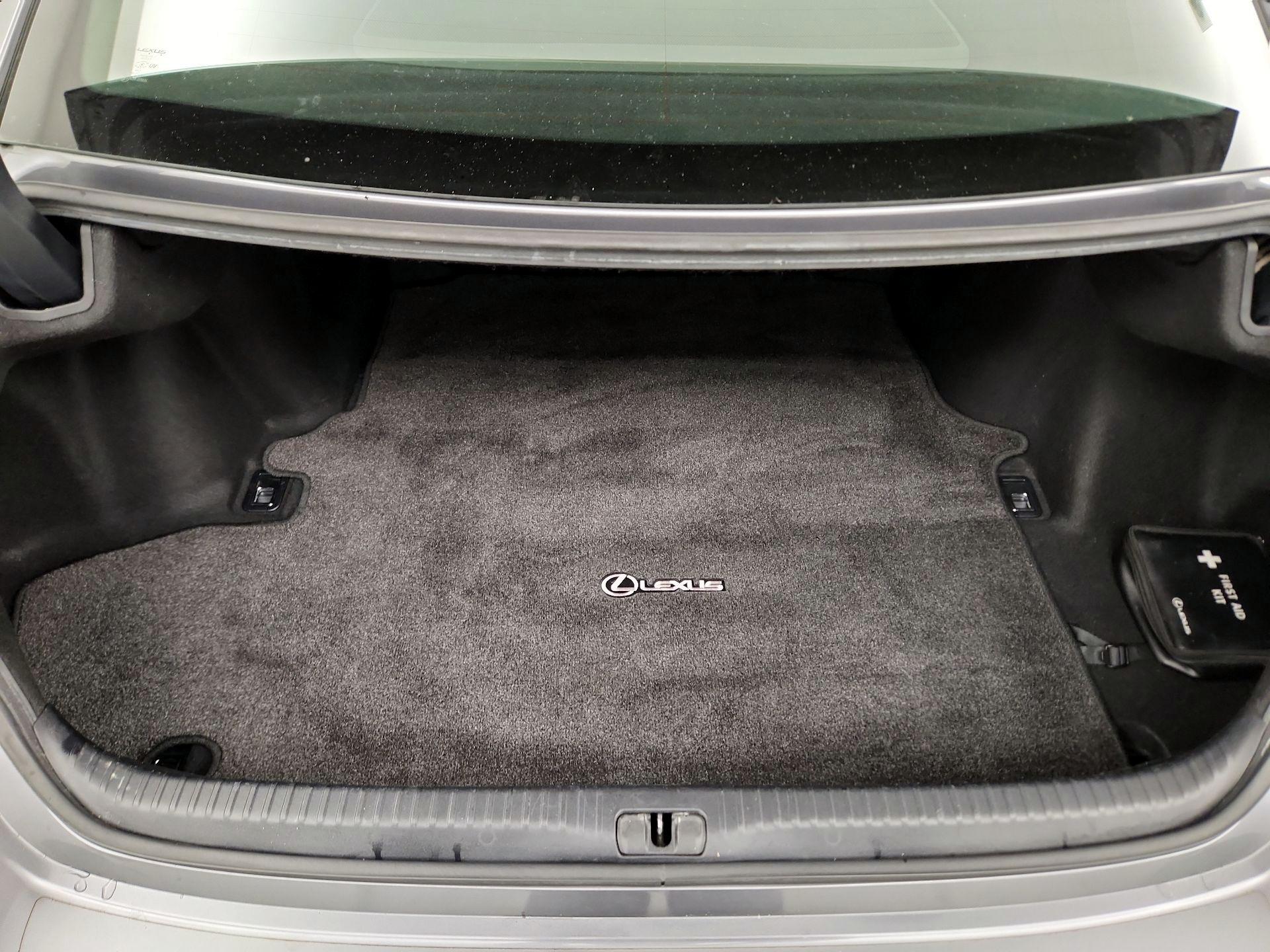 Thumbnail: 2016 Lexus RC - 19