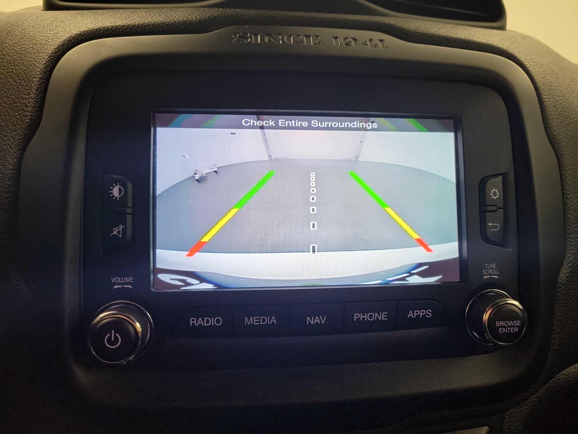 Thumbnail: 2016 Jeep Renegade - 12