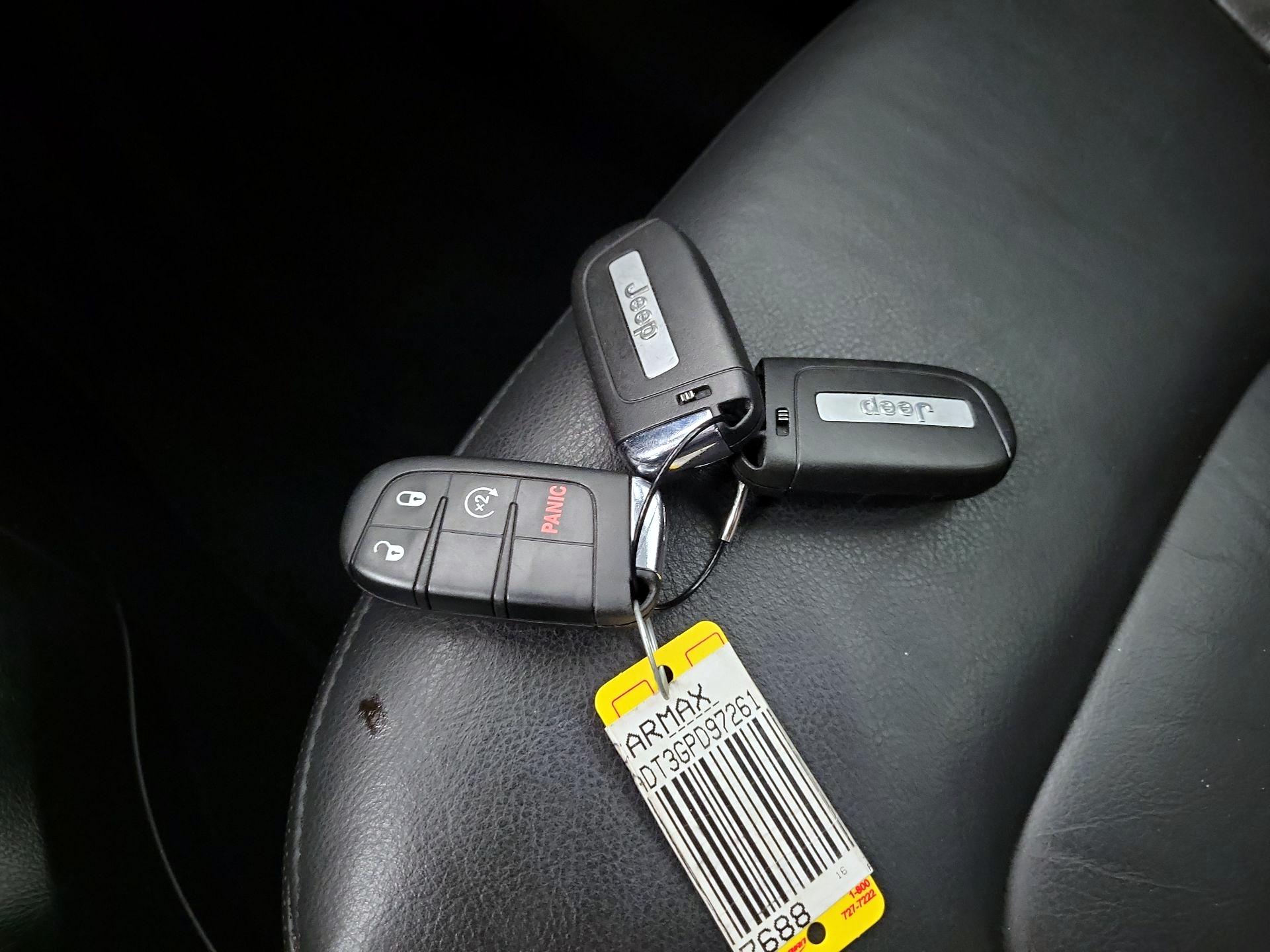 Thumbnail: 2016 Jeep Renegade - 20