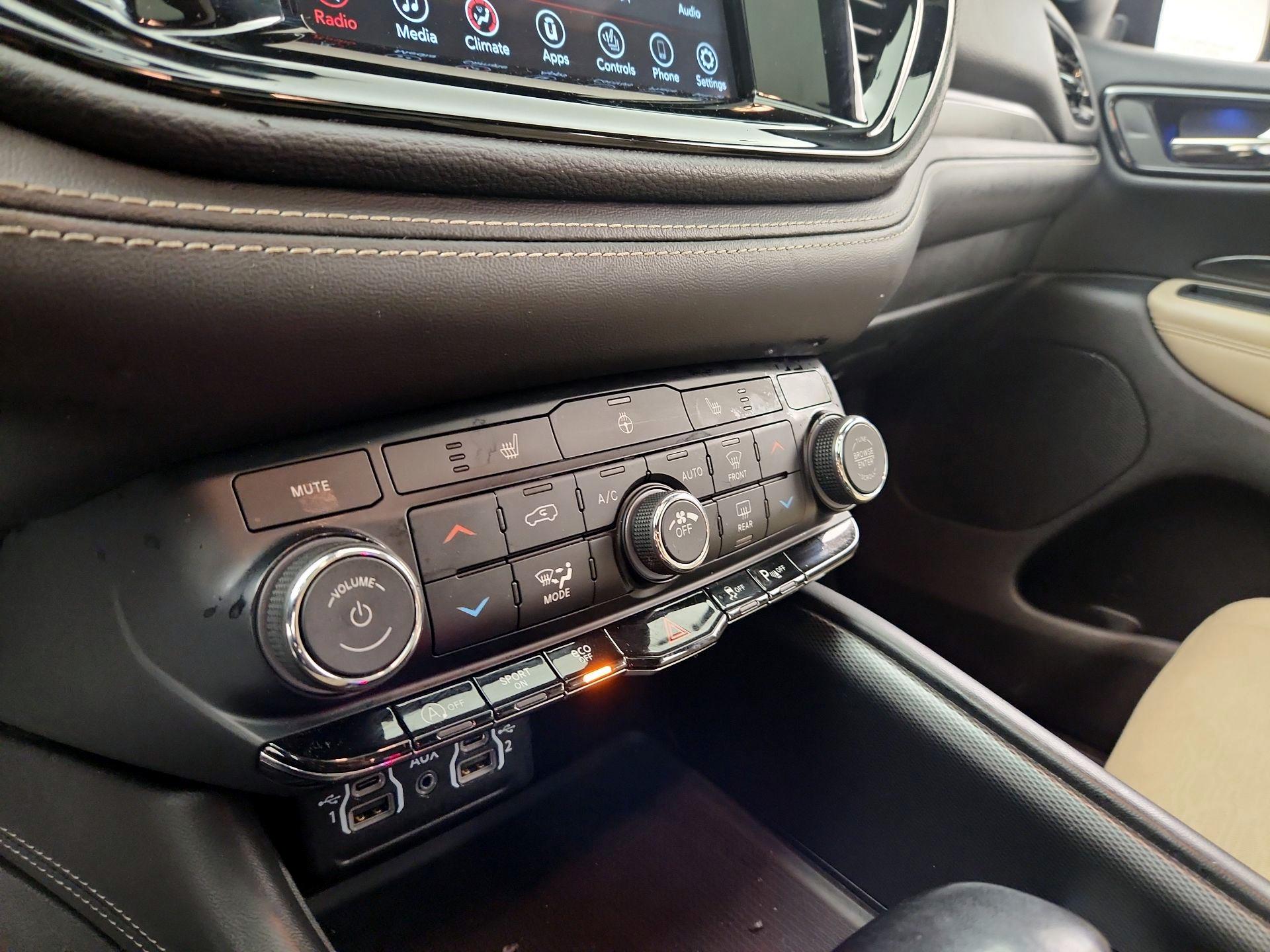 Thumbnail: 2022 Dodge Durango - 16