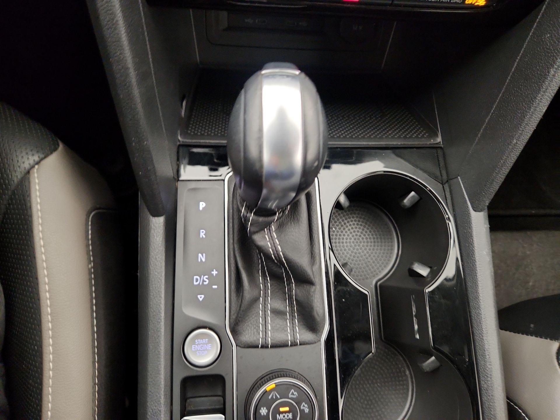 Thumbnail: 2022 Volkswagen Atlas - 15