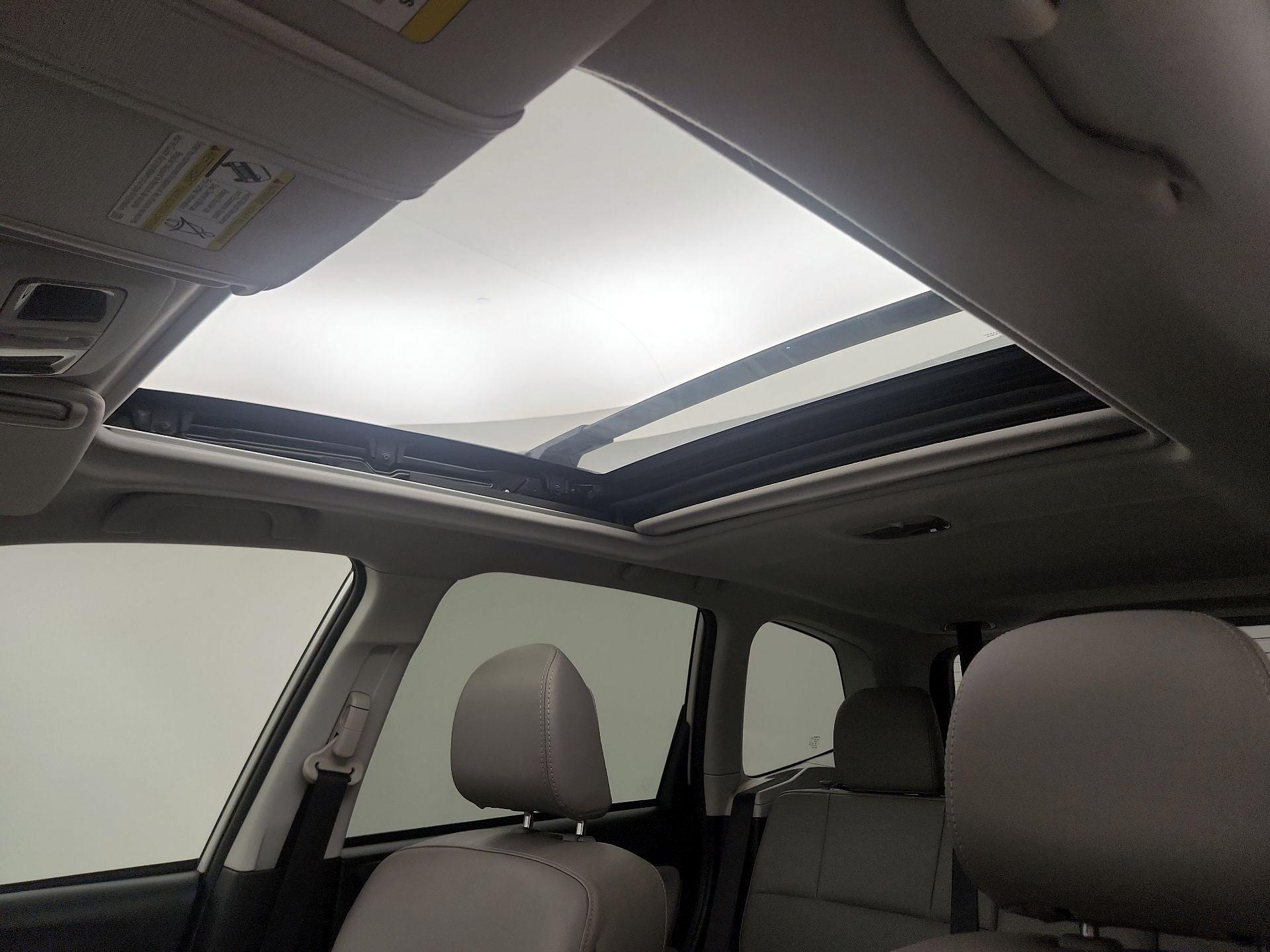 Thumbnail: 2015 Subaru Forester - 18