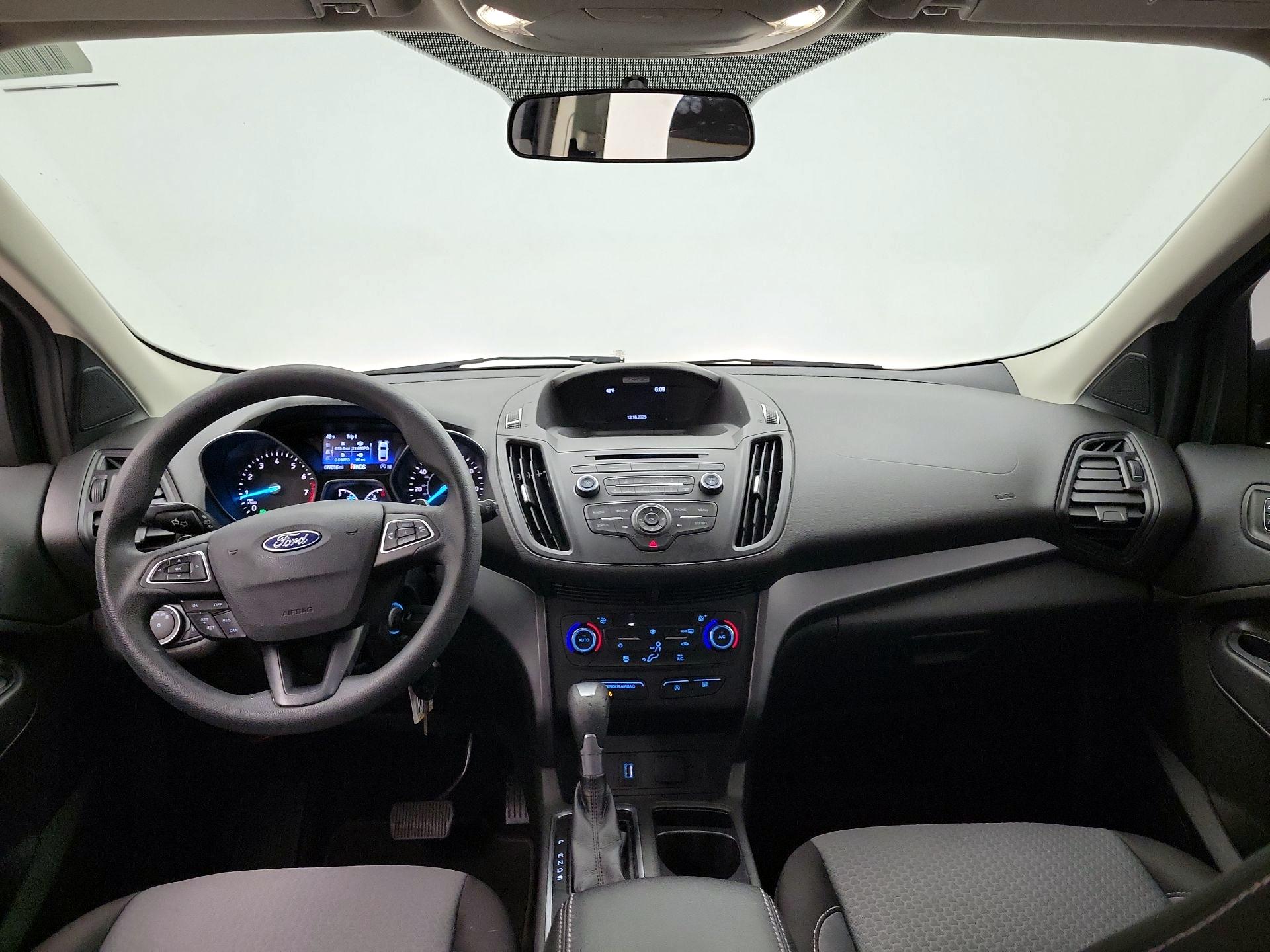 Thumbnail: 2017 Ford Escape - 9