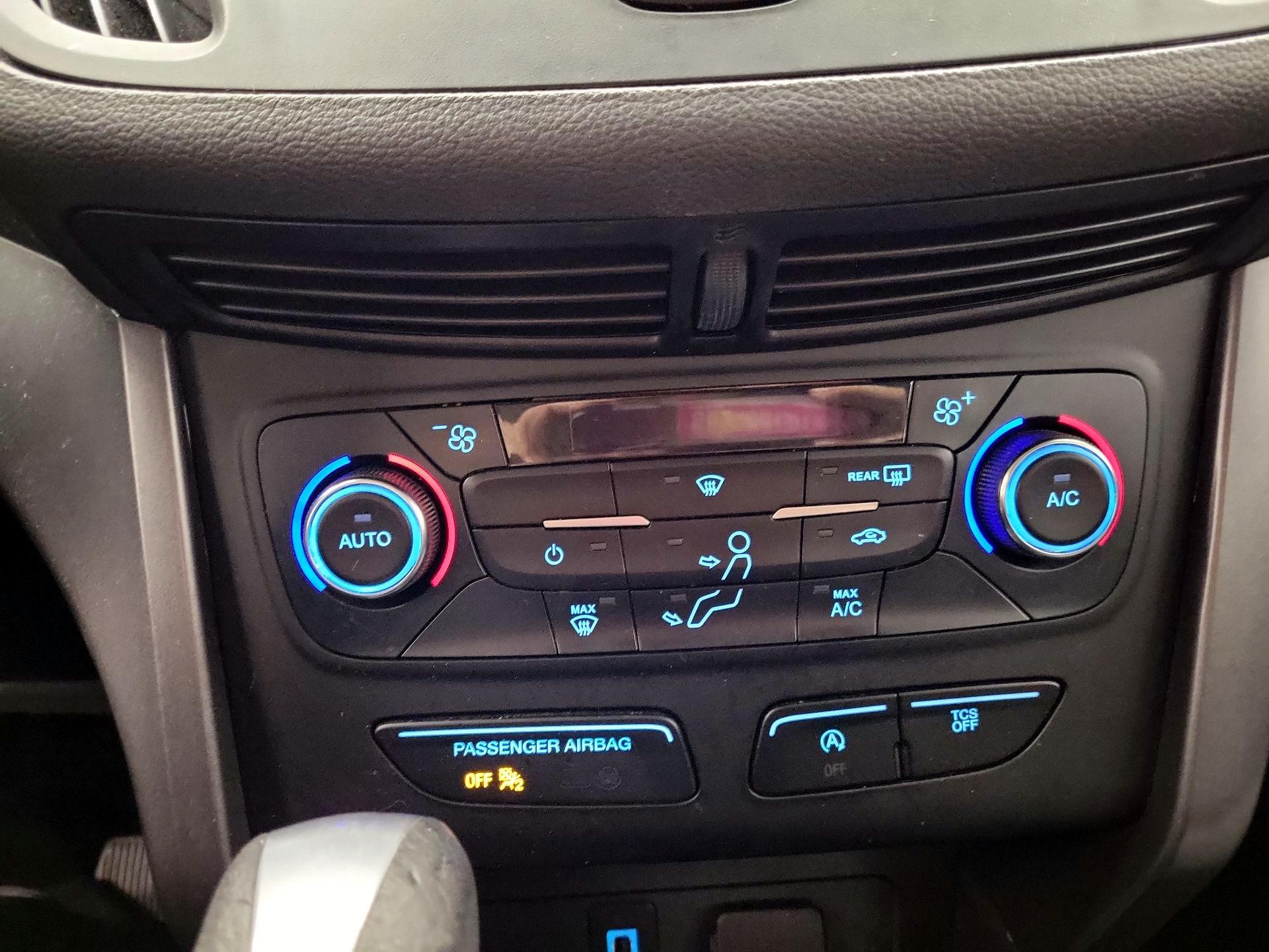 Thumbnail: 2017 Ford Escape - 16