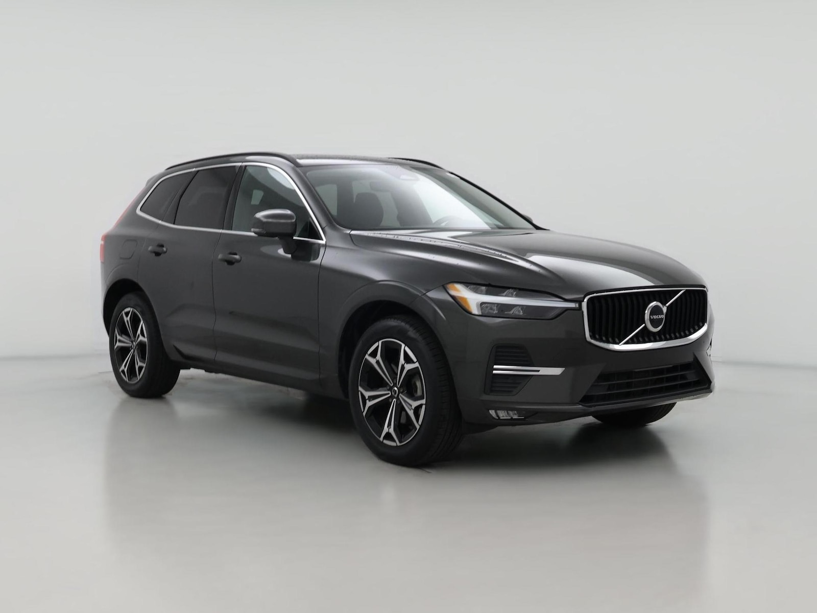 2022 Volvo XC60 Momentum