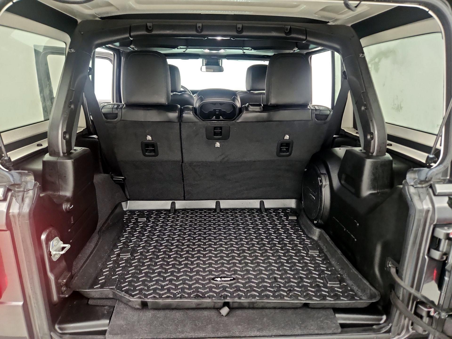 Thumbnail: 2021 Jeep Wrangler - 20