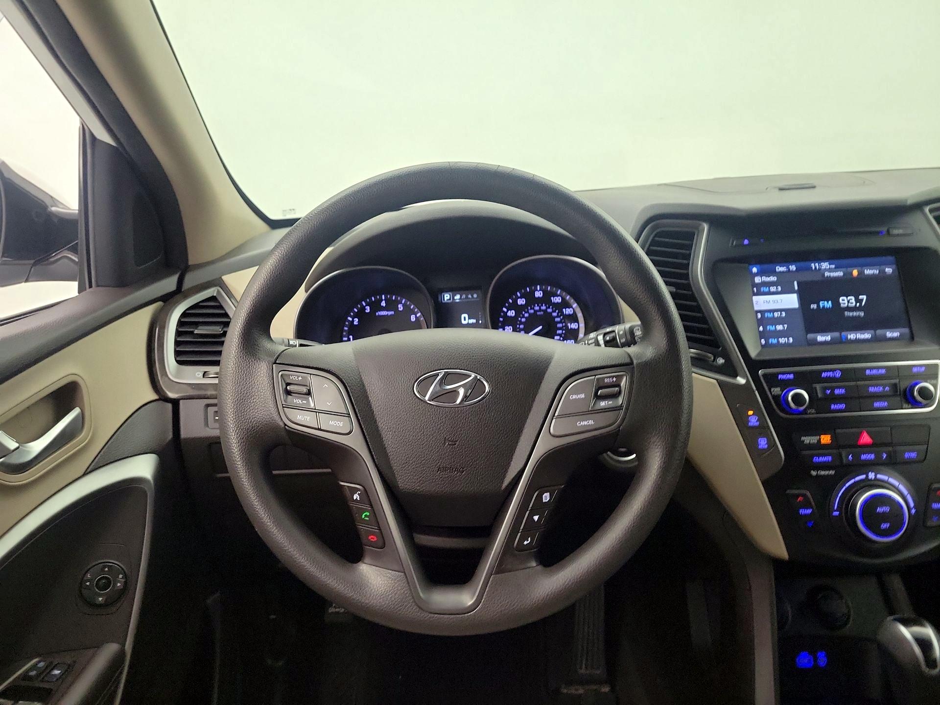 Thumbnail: 2018 Hyundai Santa Fe - 10