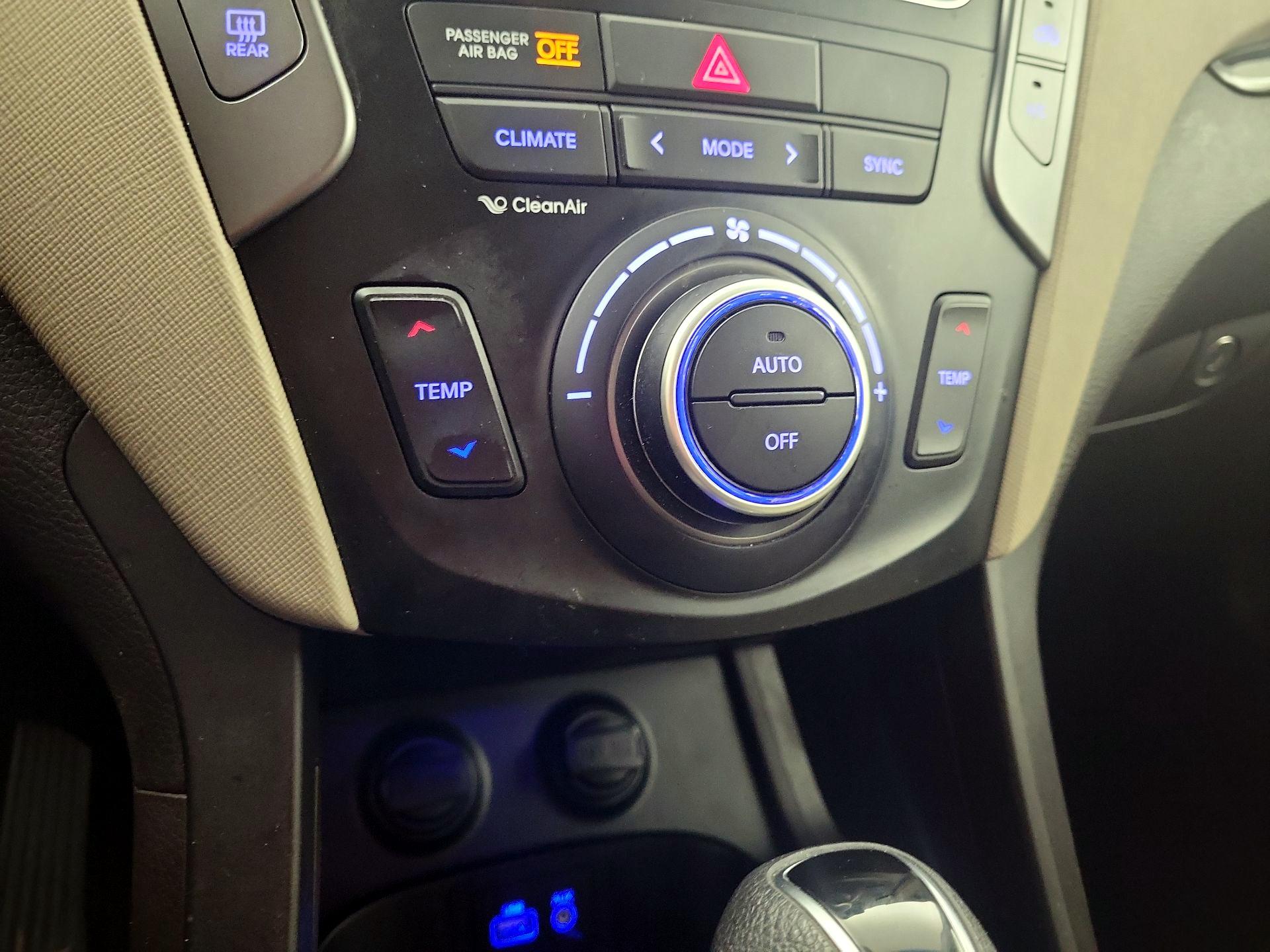 Thumbnail: 2018 Hyundai Santa Fe - 16