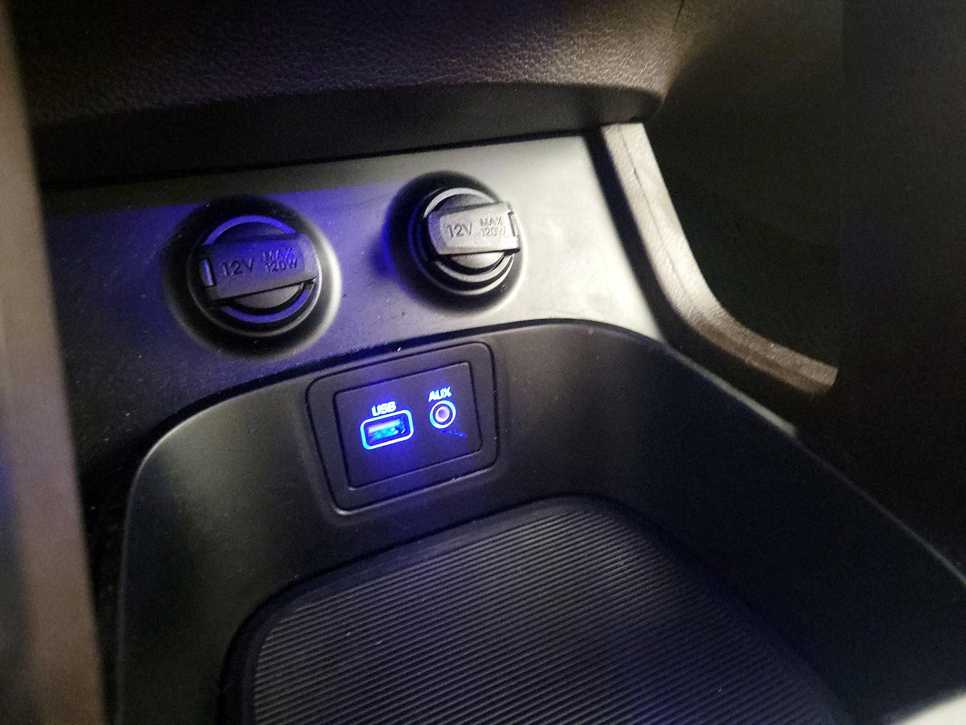 Thumbnail: 2018 Hyundai Santa Fe - 18