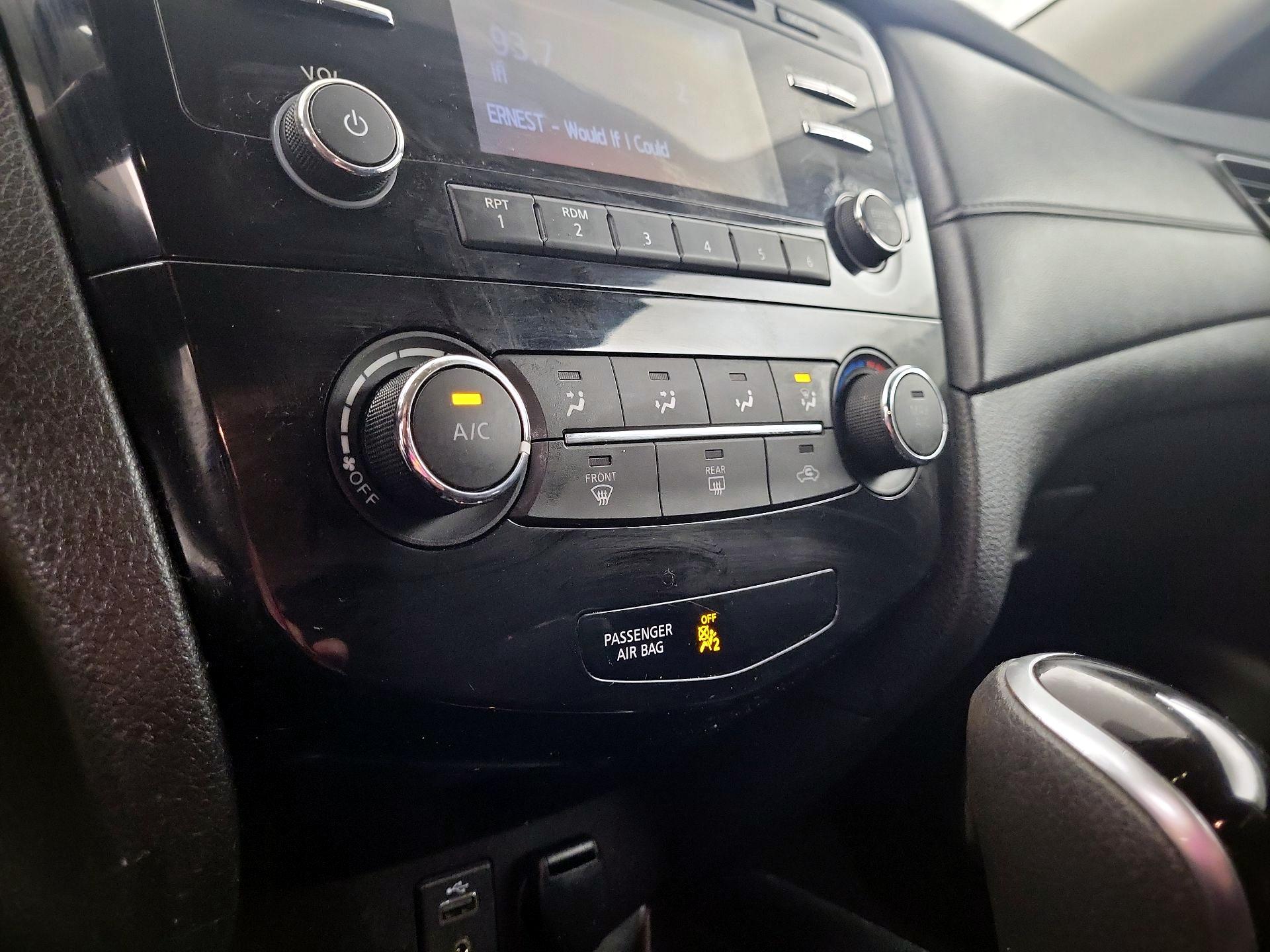 Thumbnail: 2017 Nissan Rogue - 14