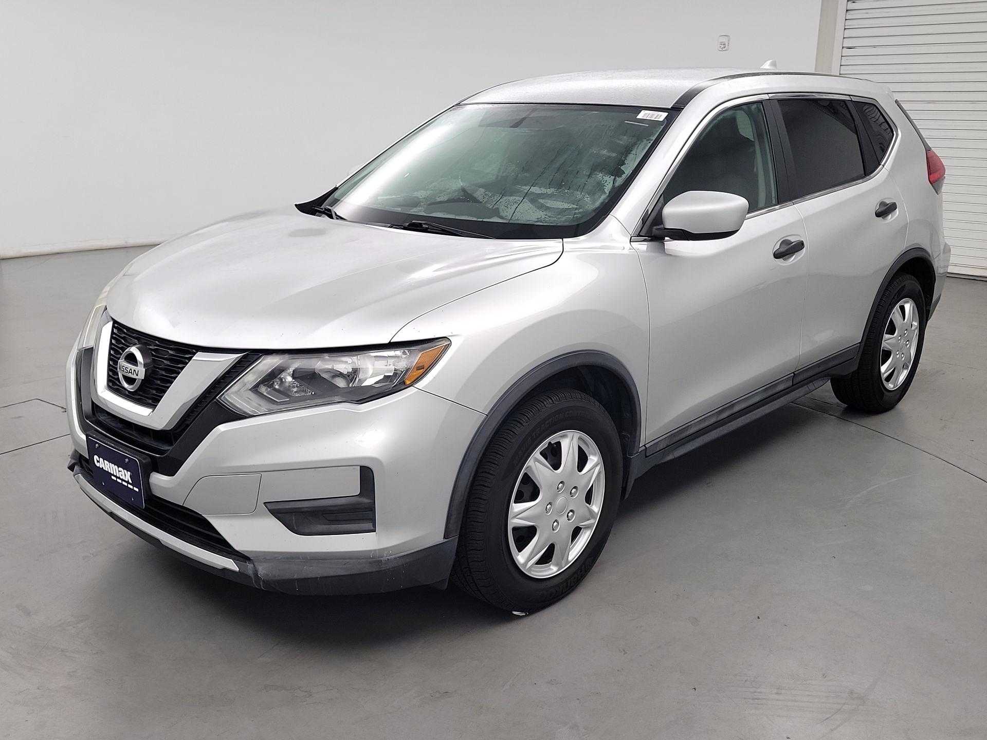 Thumbnail: 2017 Nissan Rogue - 3