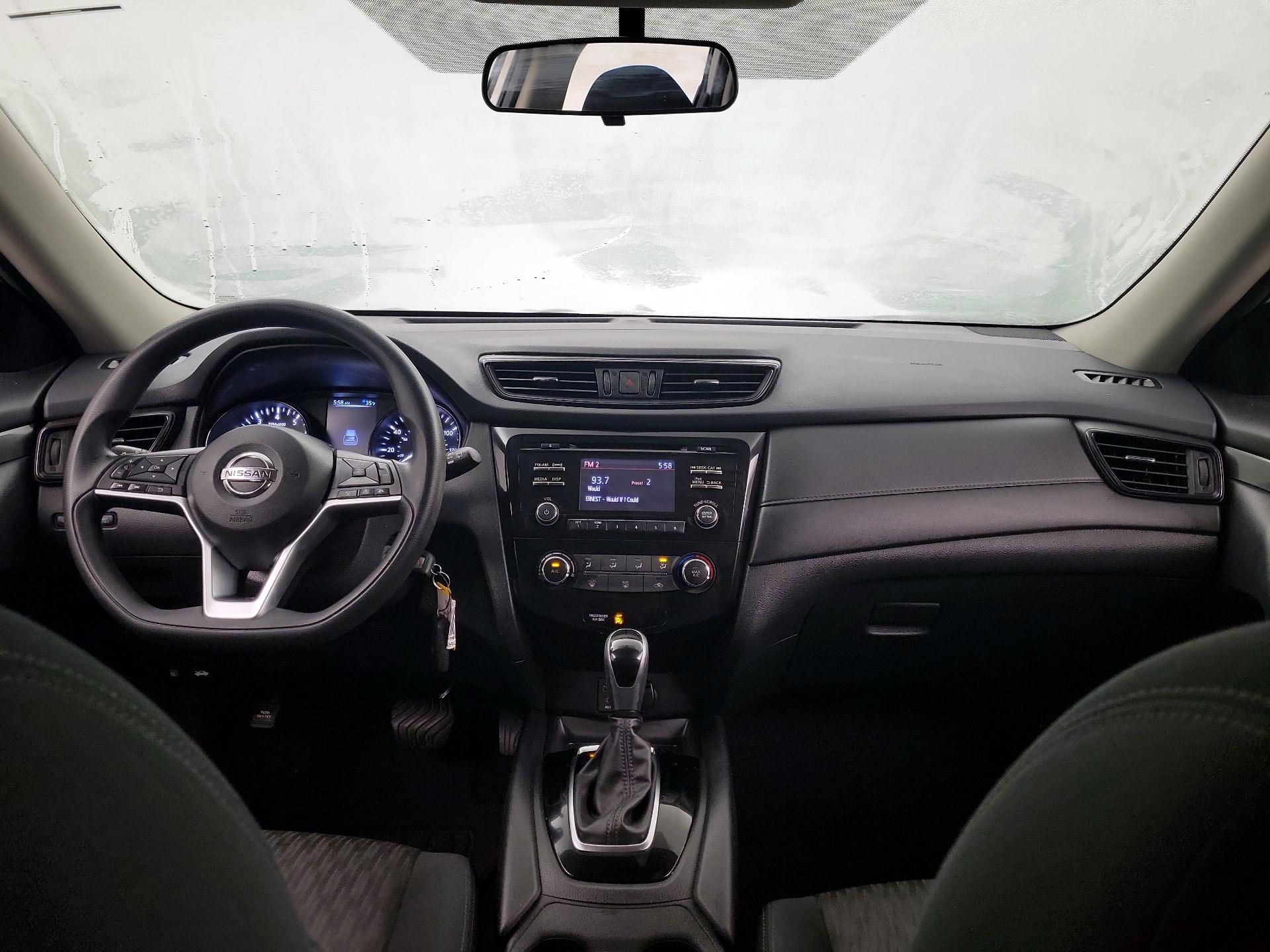 Thumbnail: 2017 Nissan Rogue - 8