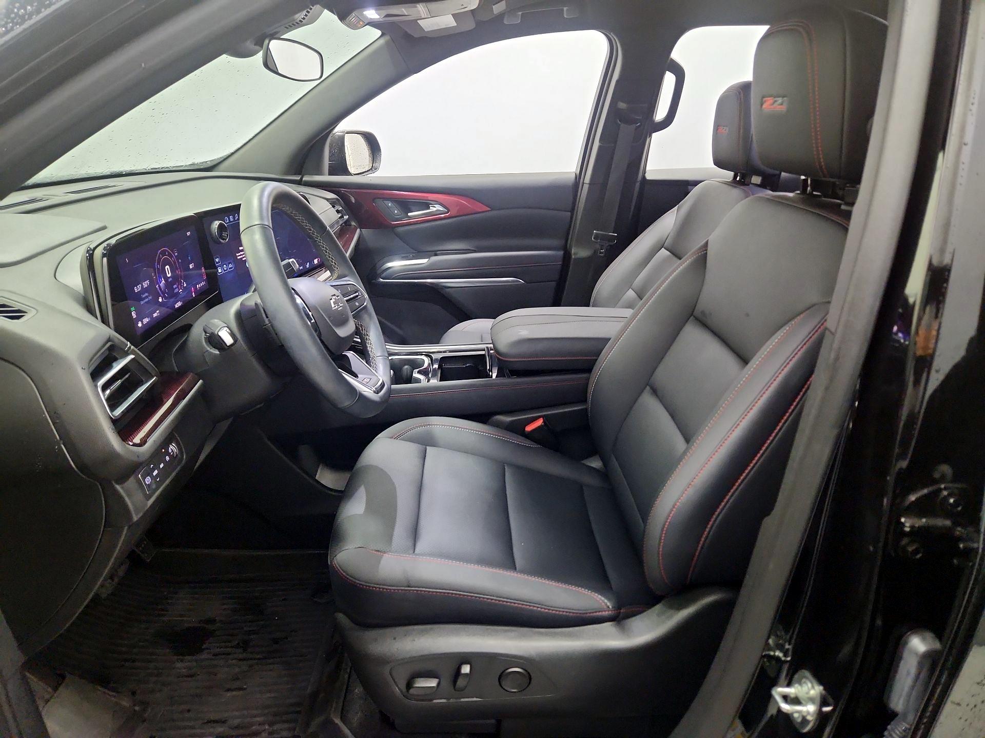 Thumbnail: 2024 Chevrolet Traverse - 11