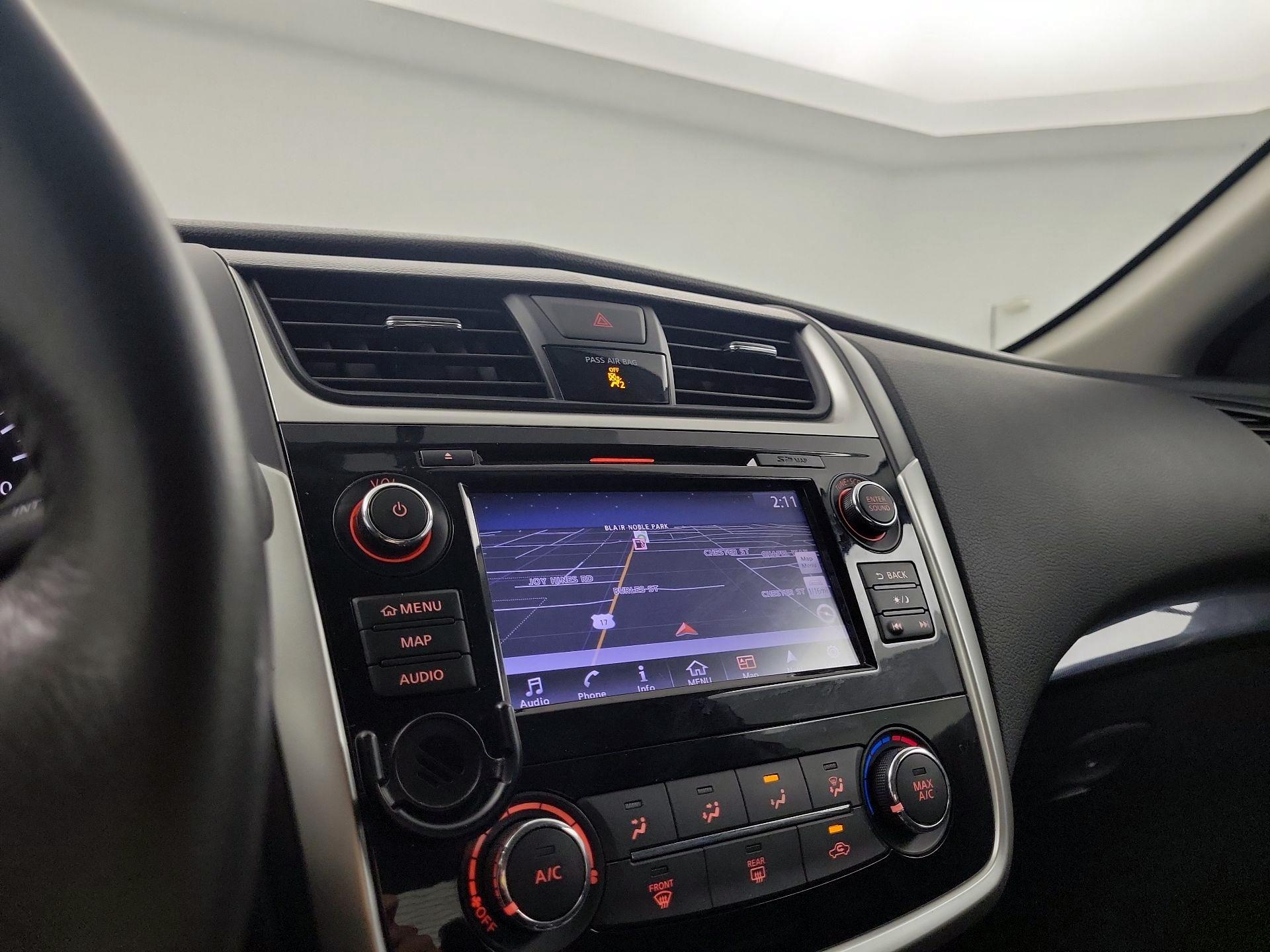 Thumbnail: 2018 Nissan Altima - 12